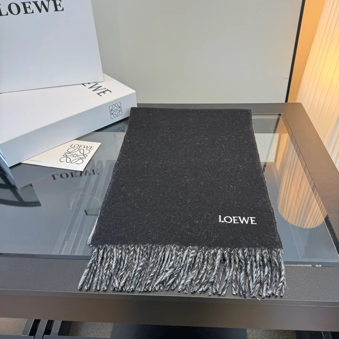 Шарфы Loewe 18222625