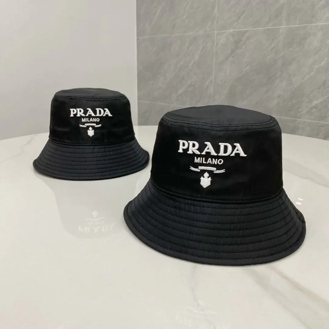 Головные Уборы Prada 13353802