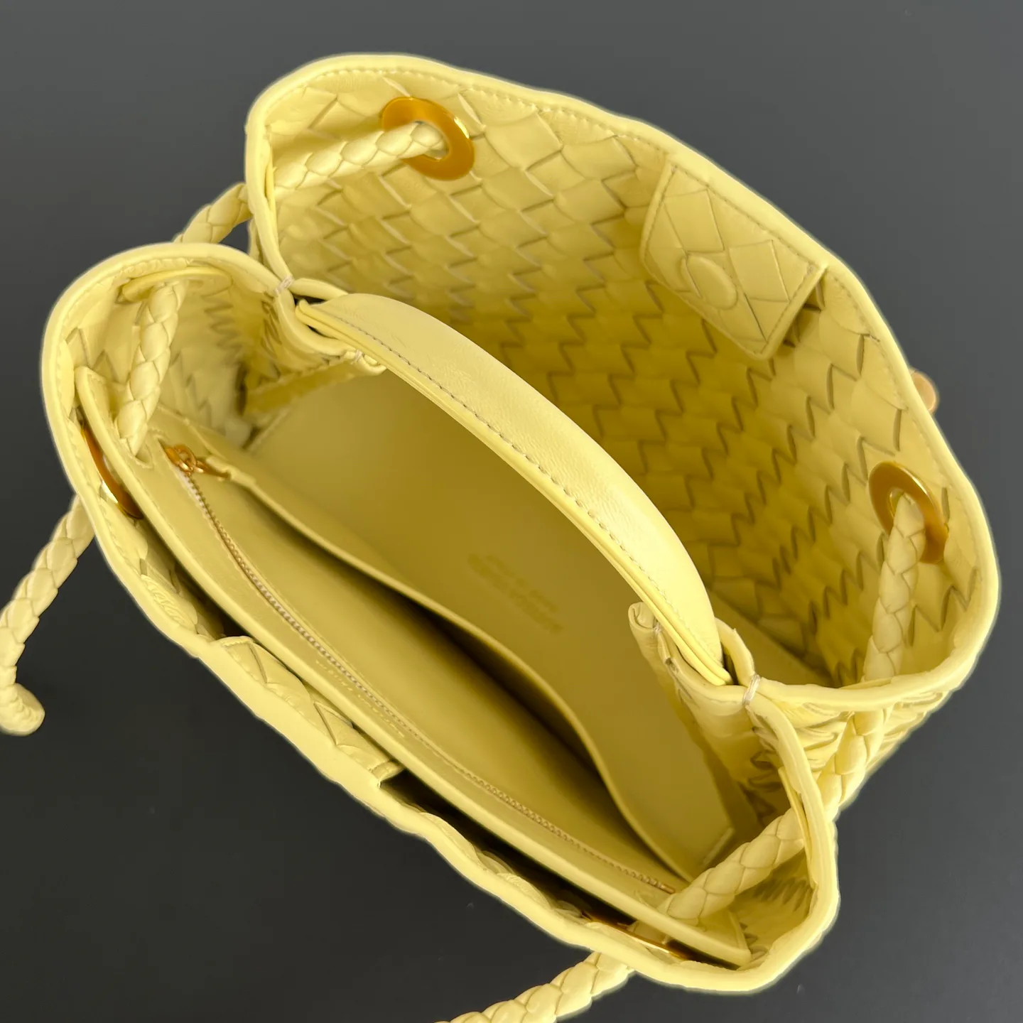 Классические Сумки Женские Bottega Veneta 17112448