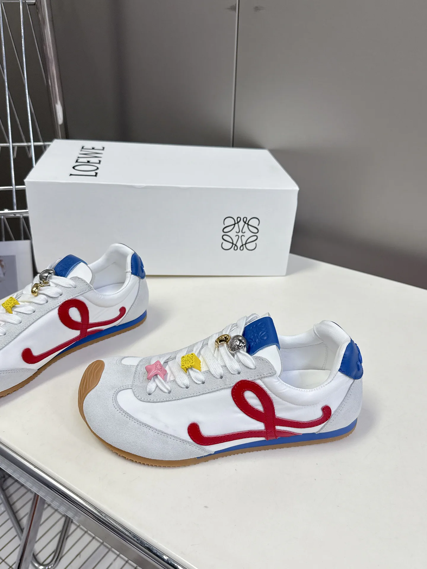 Кроссовки Женские Loewe 11061