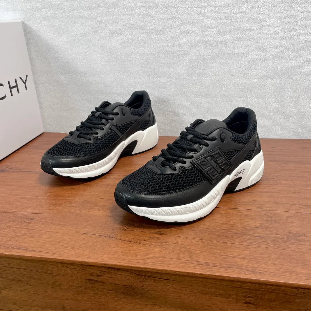 Кроссовки Мужские Givenchy 17307244
