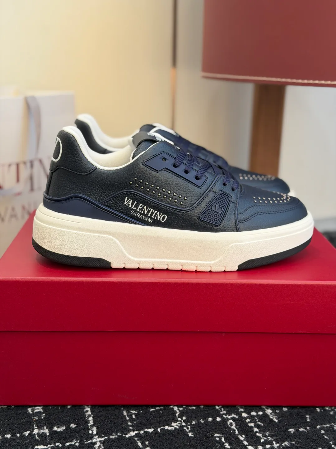 Кроссовки Женские Valentino 11540540