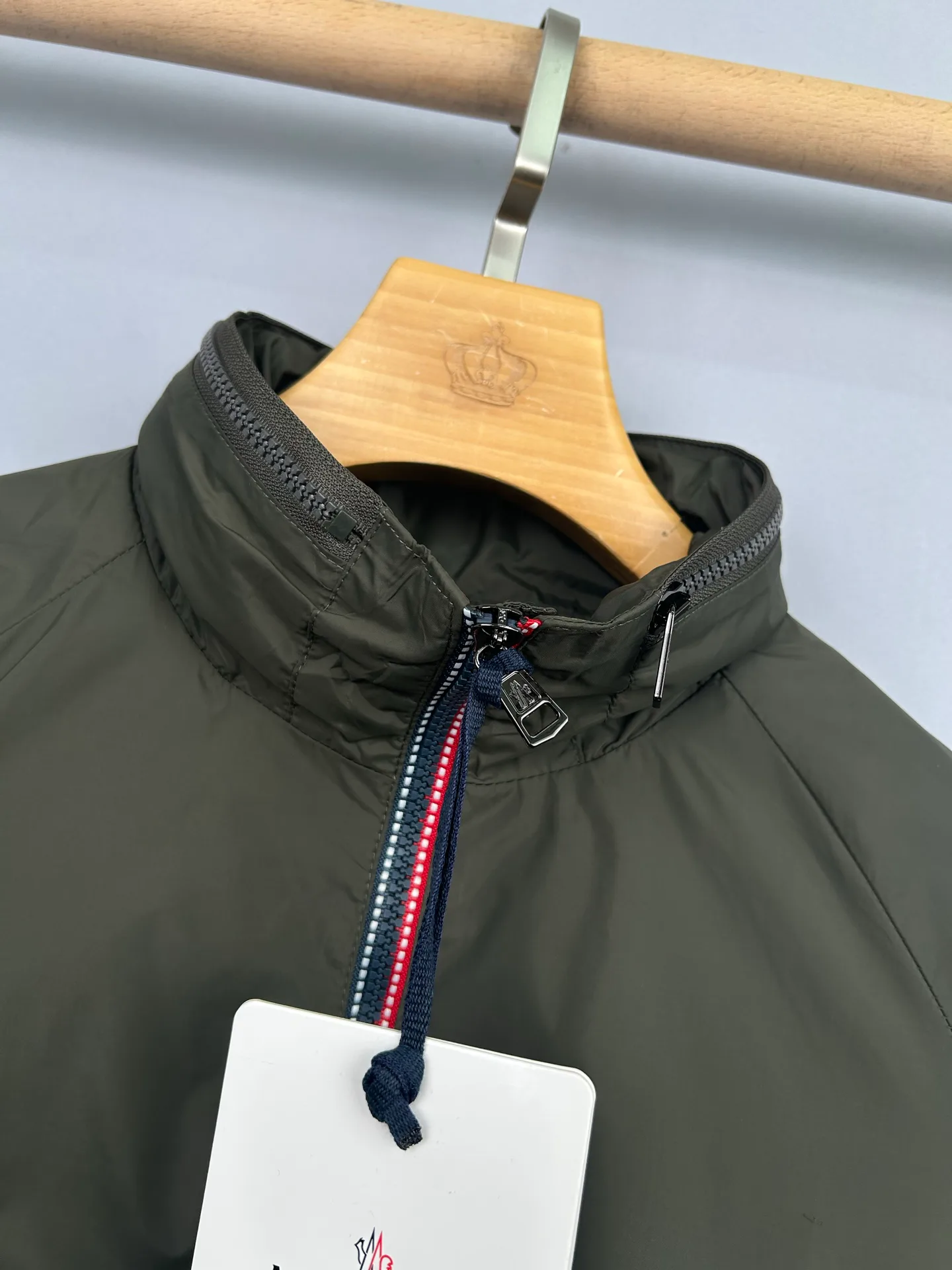 Куртки И Пуховики Мужские Moncler 13137535