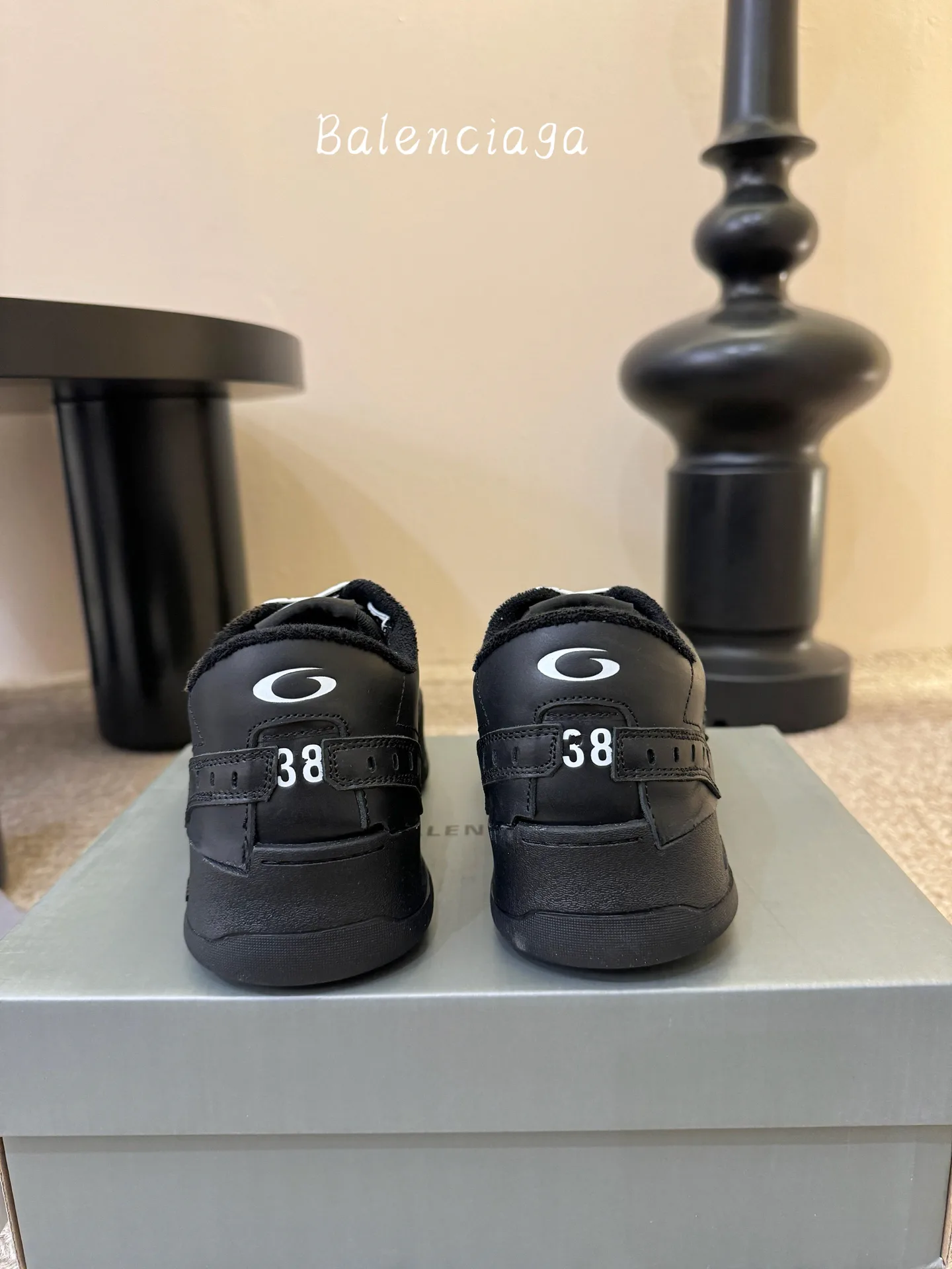 Кроссовки Женские Balenciaga 11238092