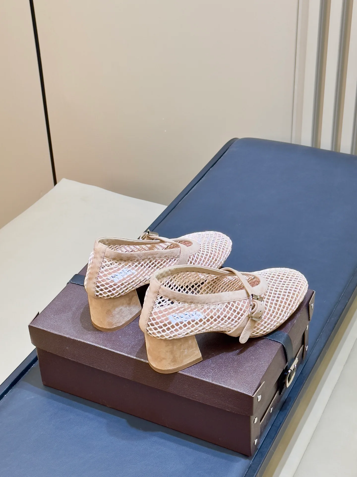 Туфли Женские Alaia 18073484
