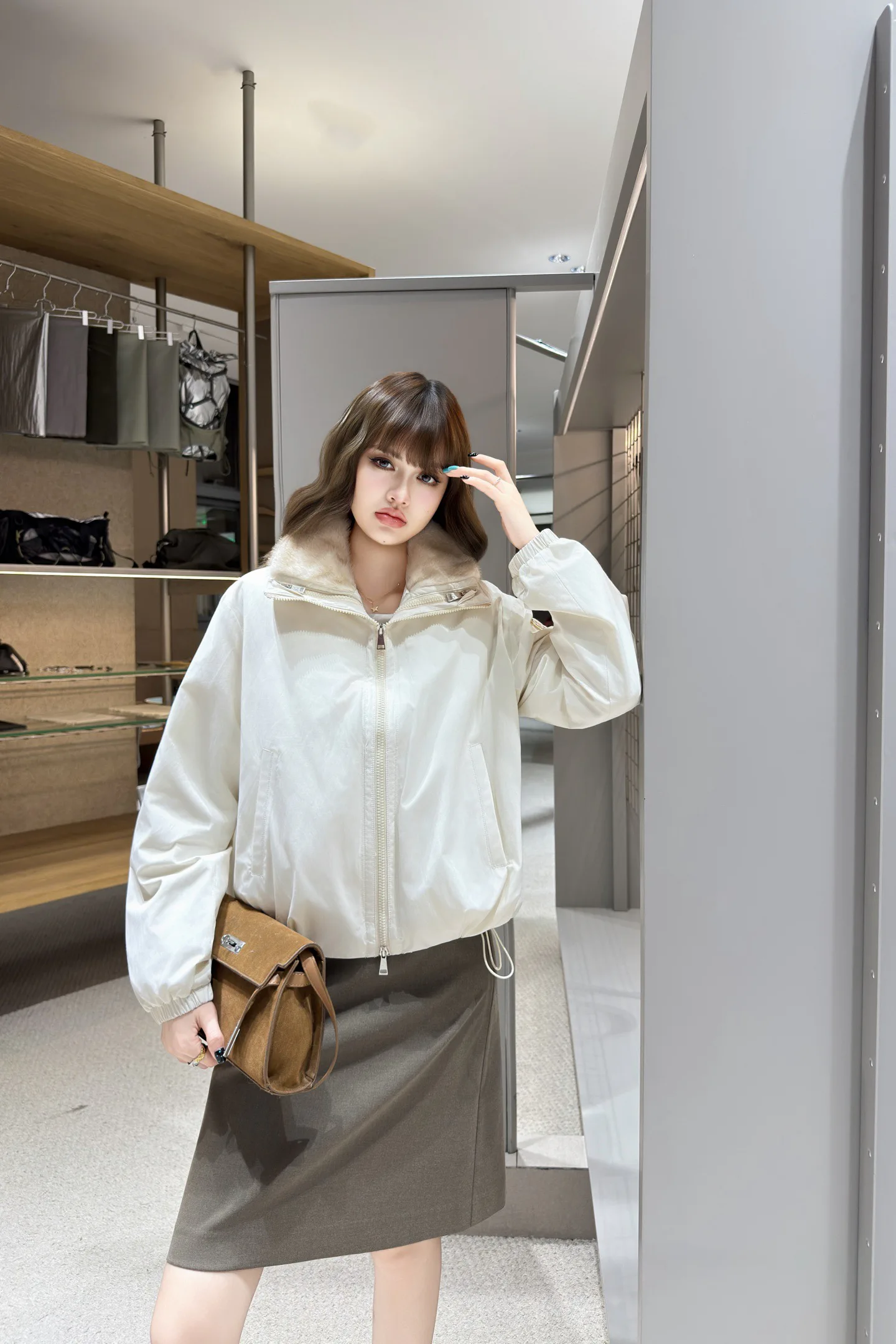 Куртки И Пуховики Женские Moncler 18725324