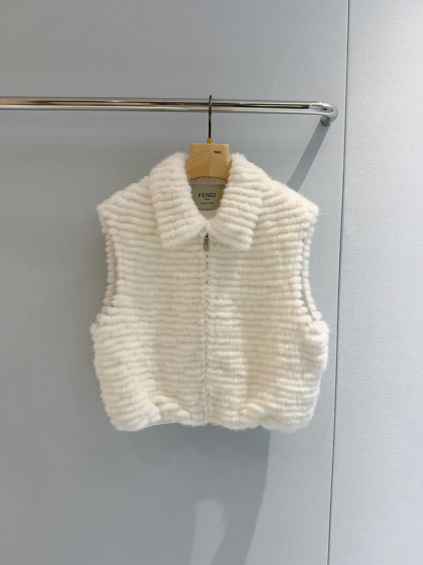 Жилеты Женские Fendi 19760629