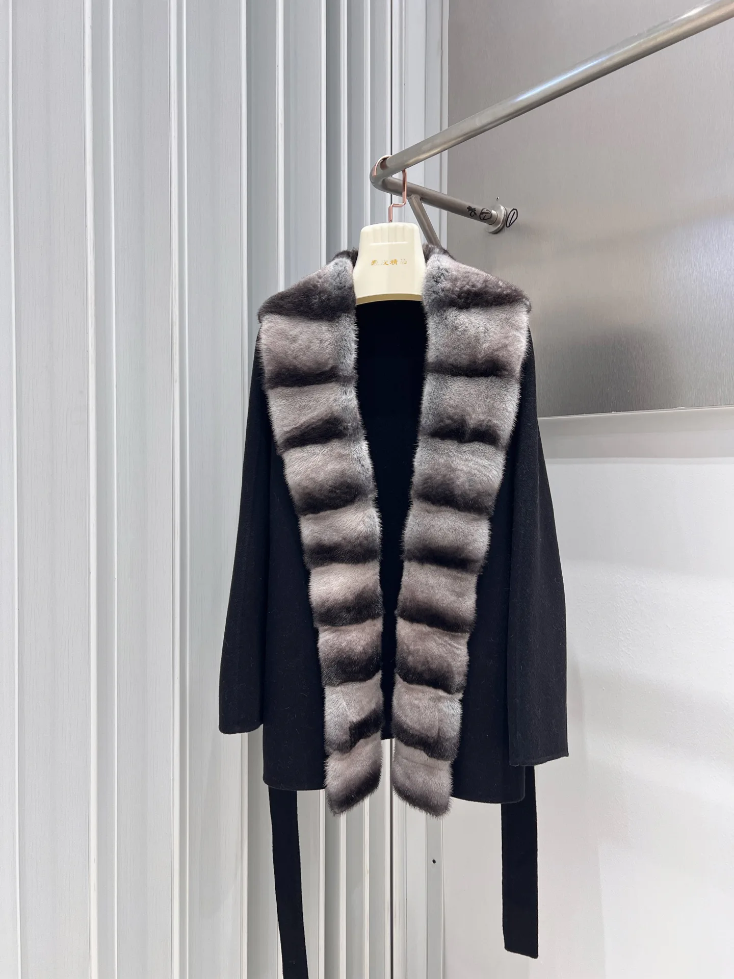 Пальто Женские Loro Piana 18734821