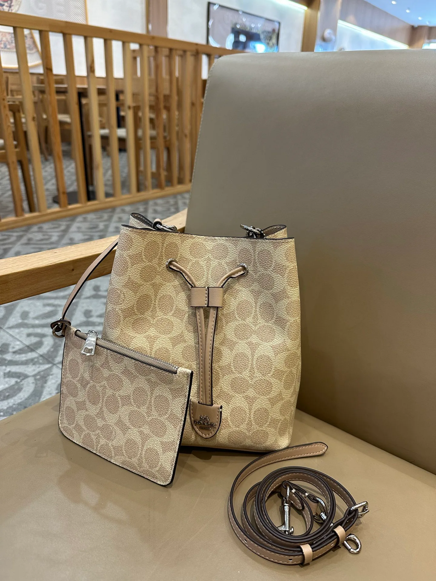 Классические Сумки Женские Coach 11318370