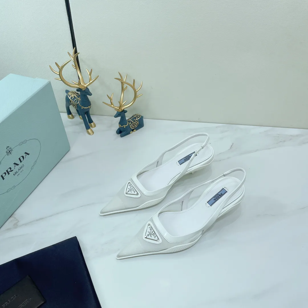 Туфли Женские Prada 10611343