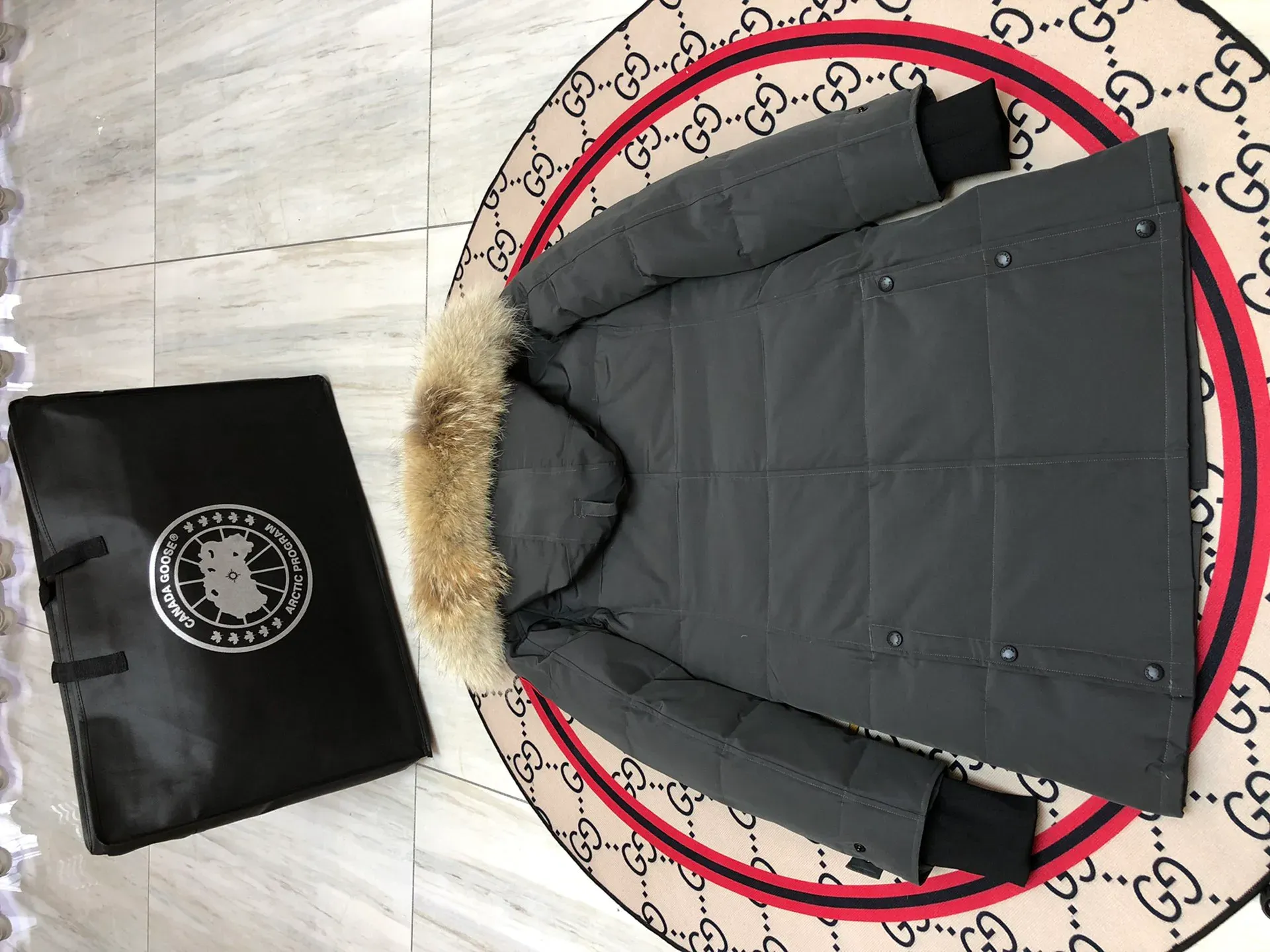 Куртки И Пуховики Женские Canada Goose 6556257