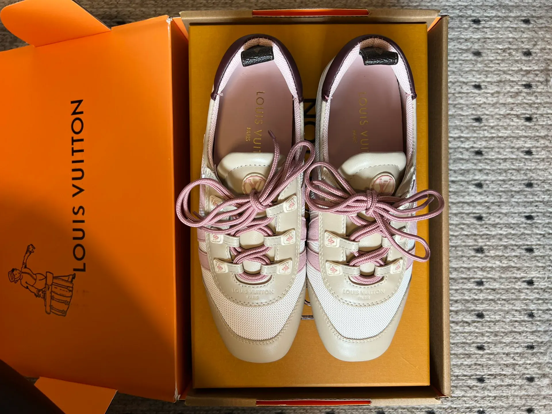 Кроссовки Женские Louis Vuitton 51415