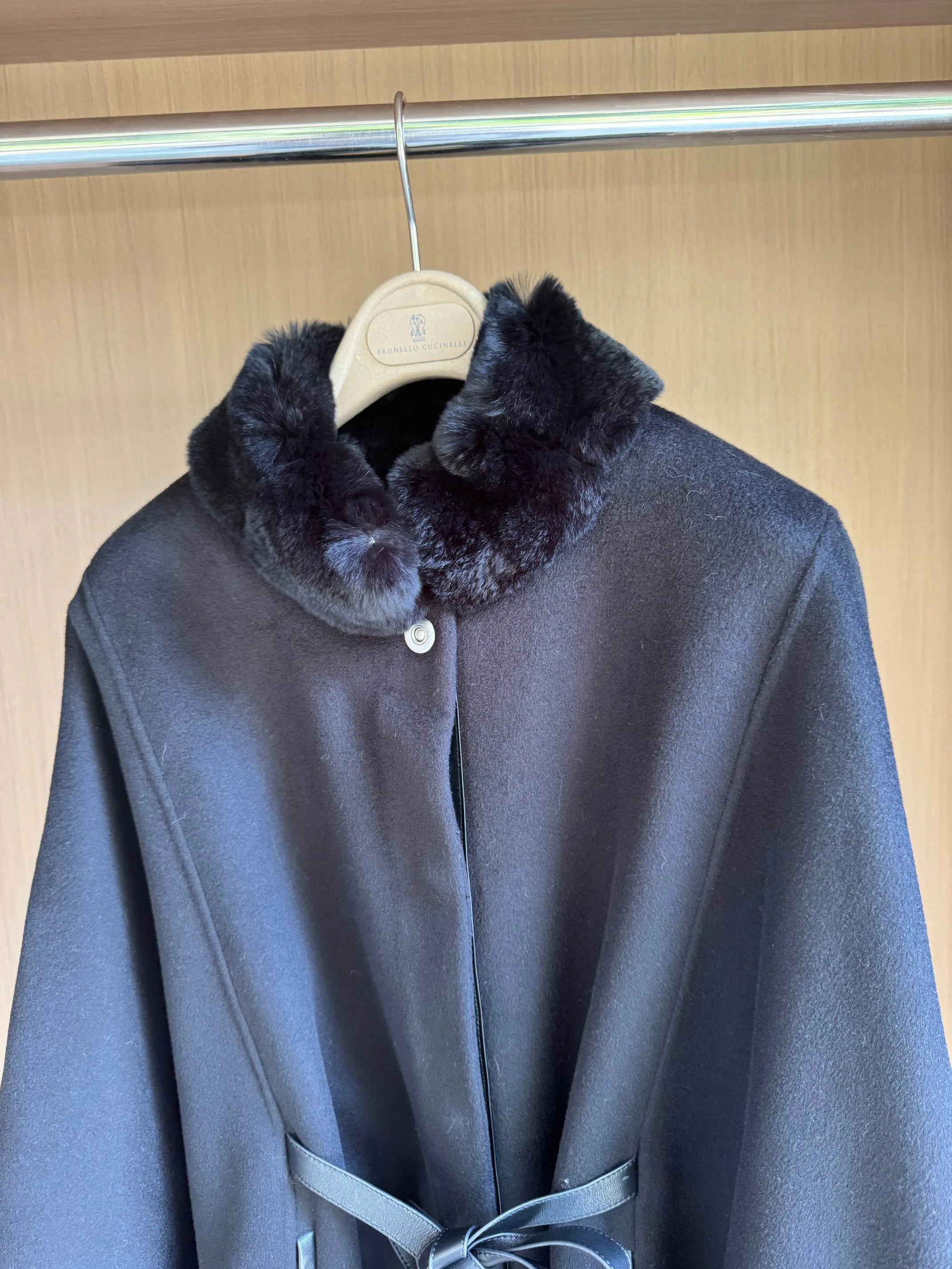 Пальто Женские Loro Piana 17958846