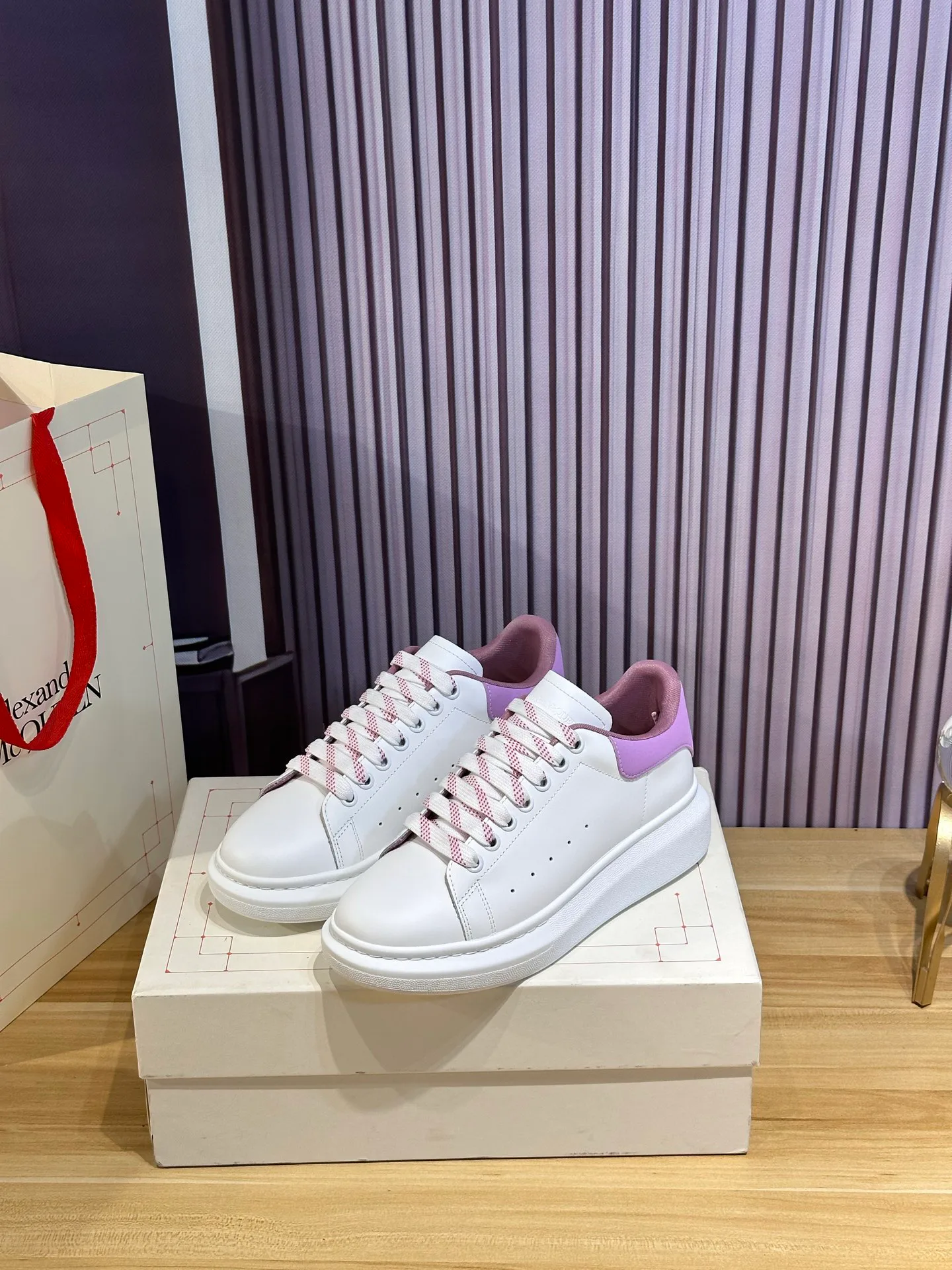 Кроссовки Женские Alexander Mcqueen 3470443