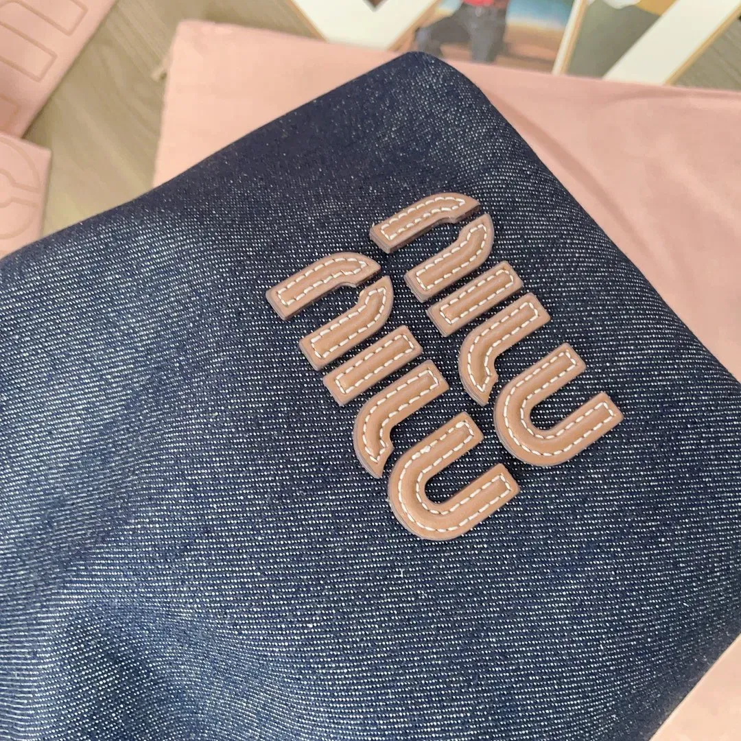Сумки На Ремне Женские Miu Miu 445134
