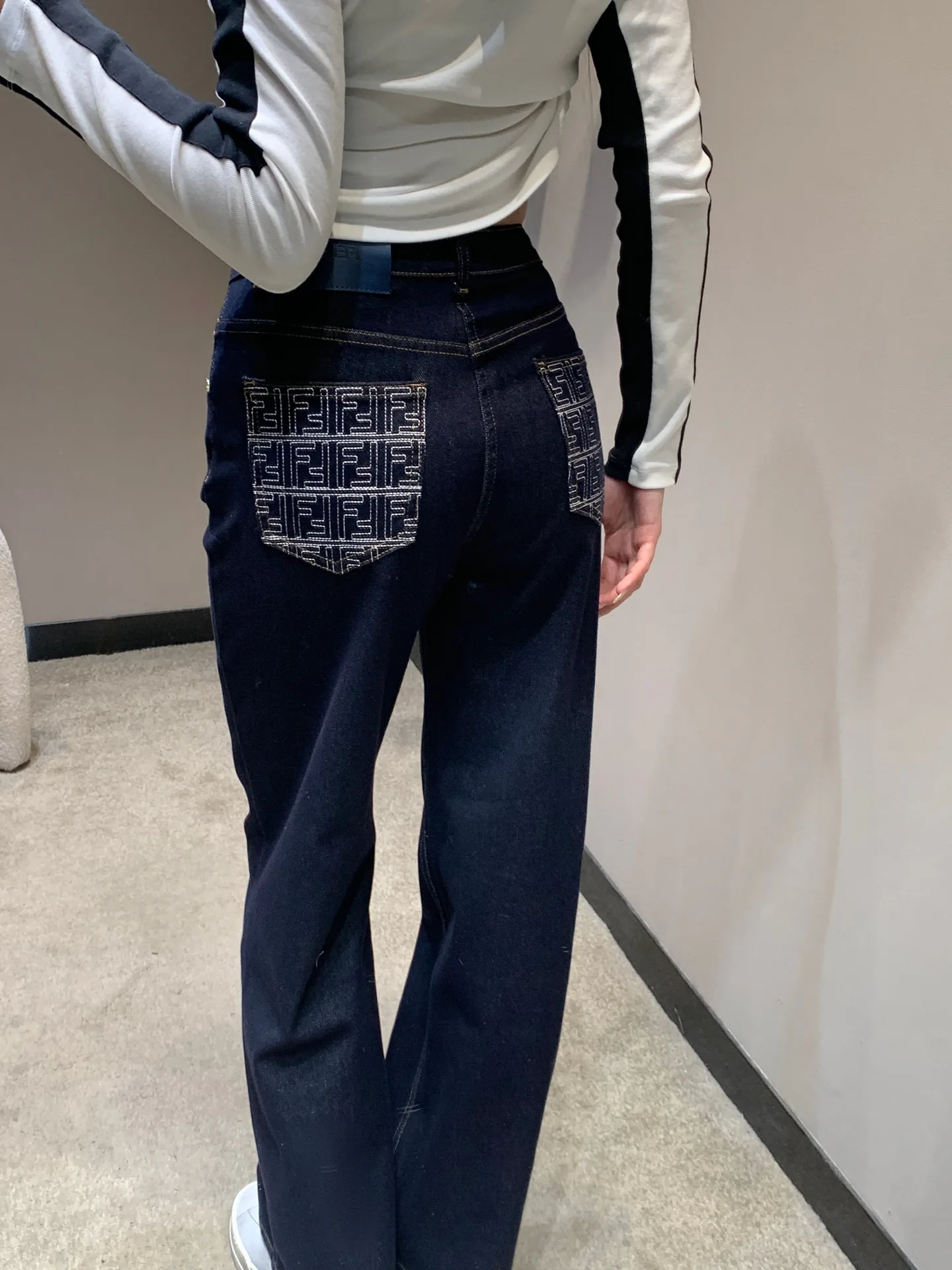 Джинсы Женские Fendi 856274