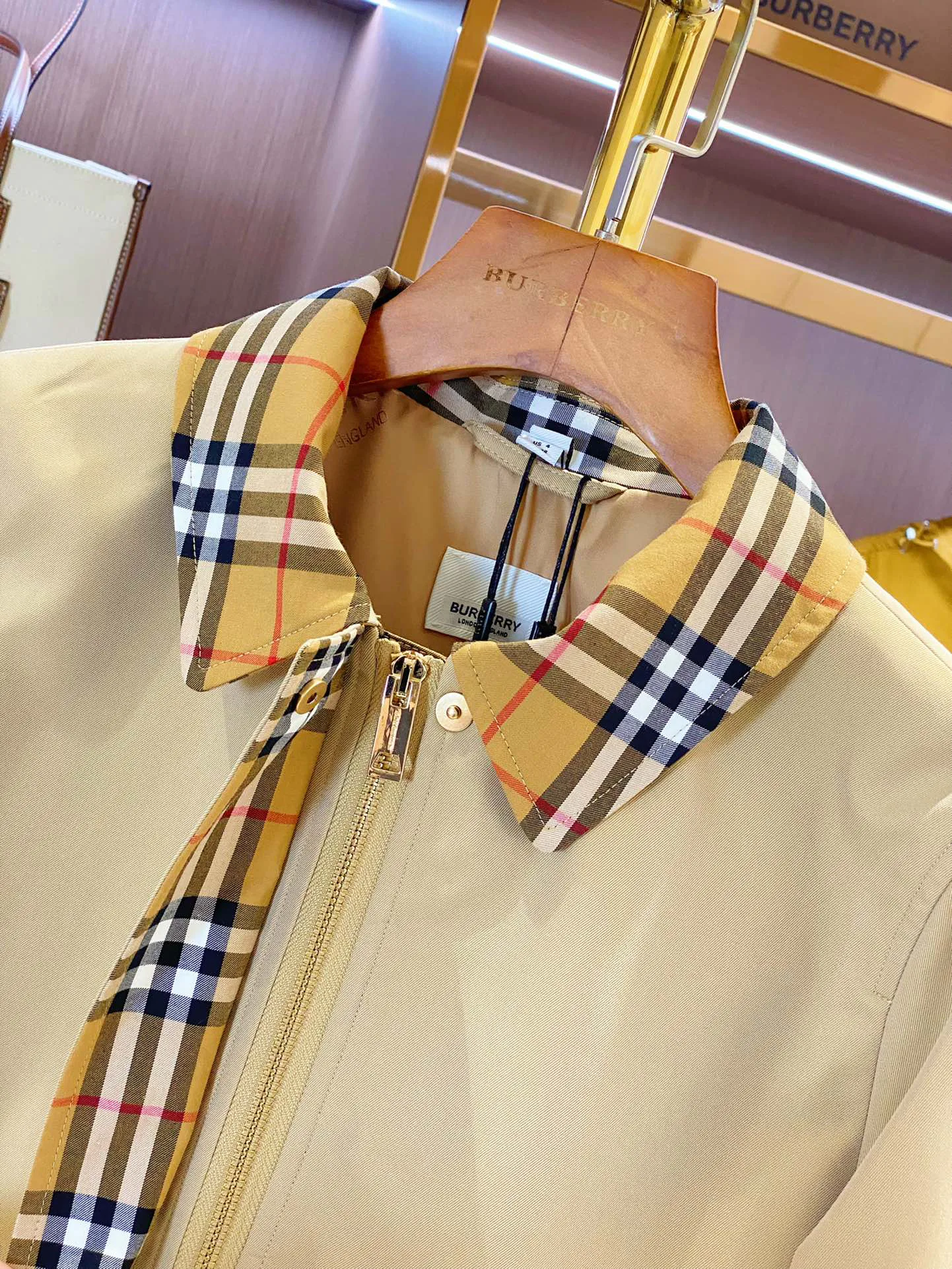 Пальто Женские Burberry 11240505