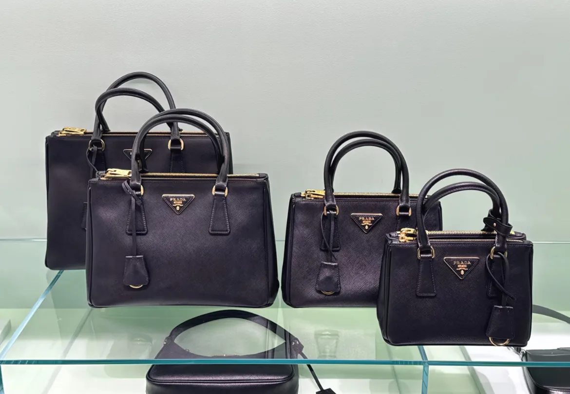 Классические Сумки Женские Prada 11219679