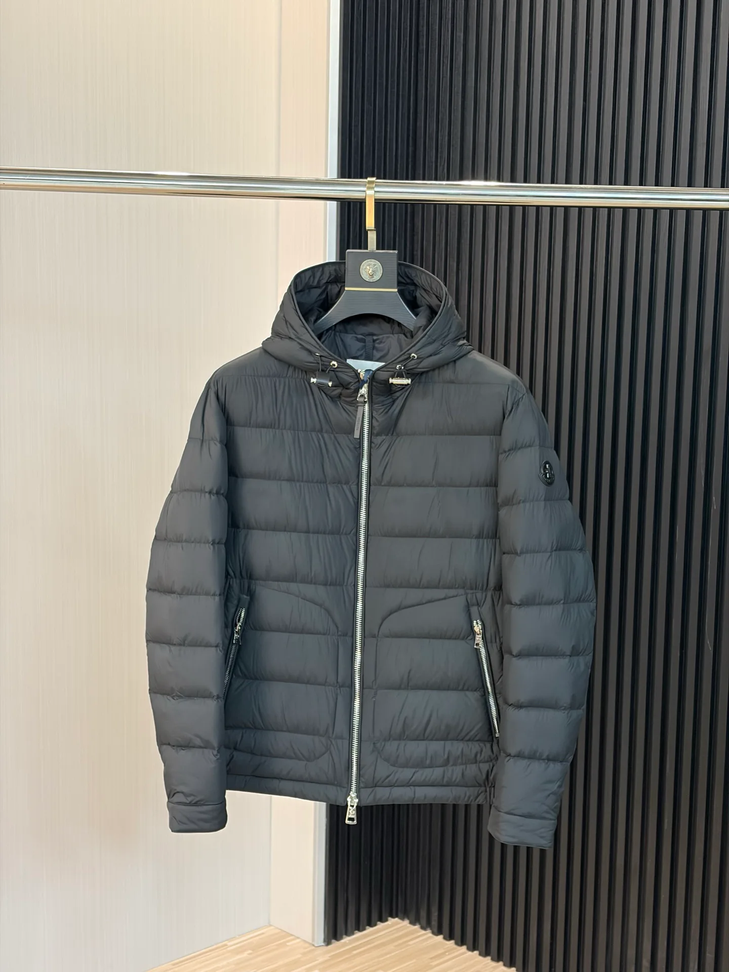 Куртки И Пуховики Женские Moncler 18188488
