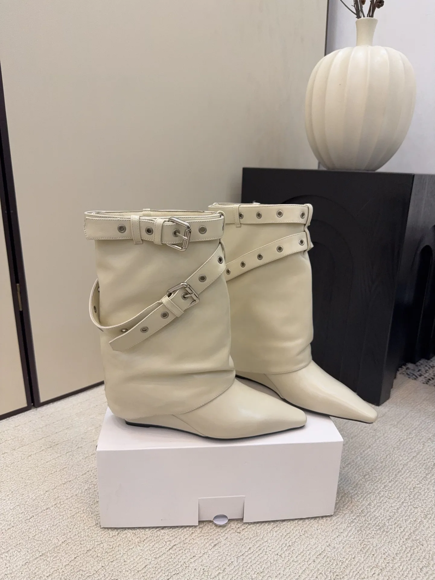 Ботинки Женские Chanel 520309
