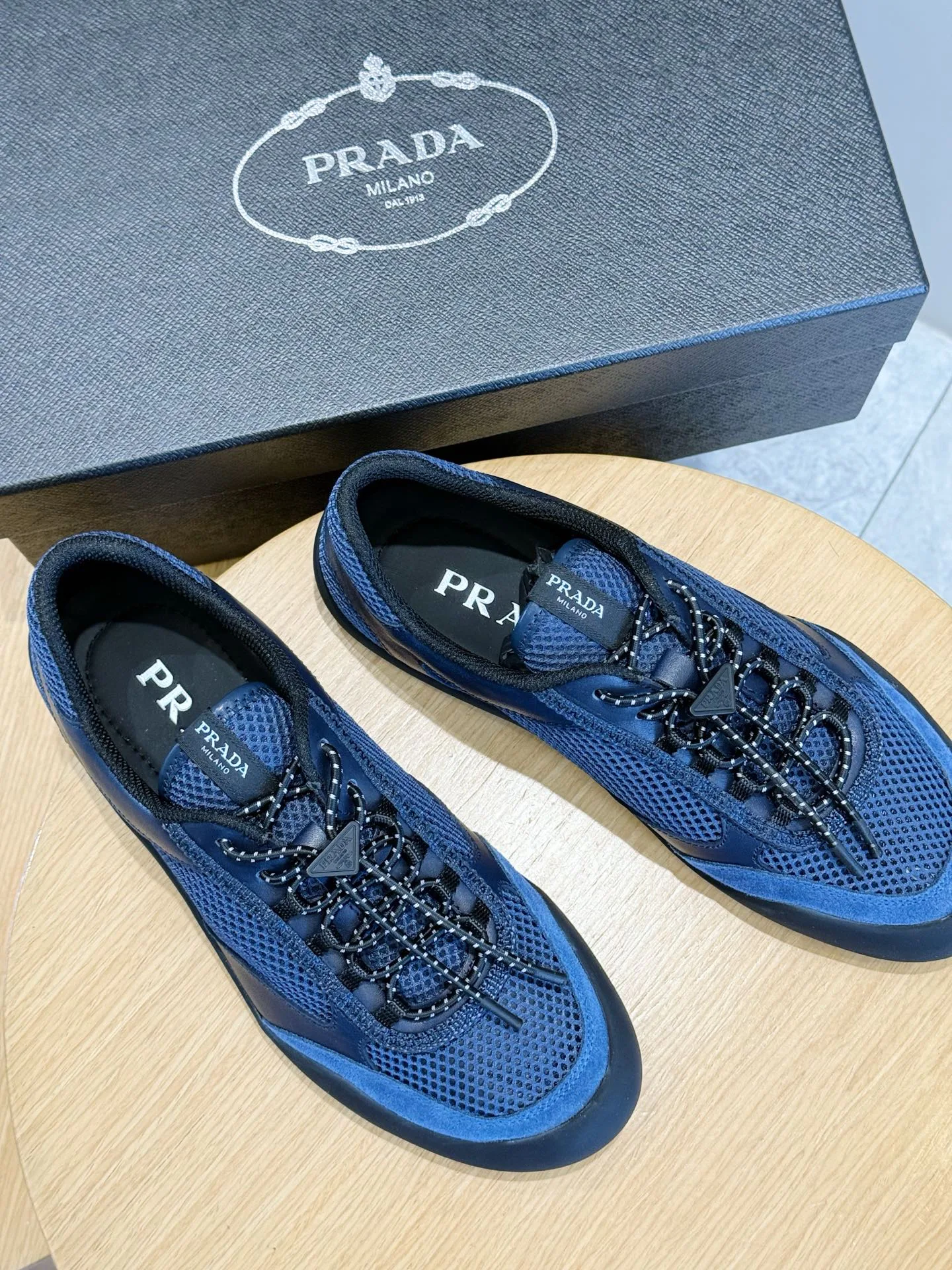 Кроссовки Мужские Prada 11700040