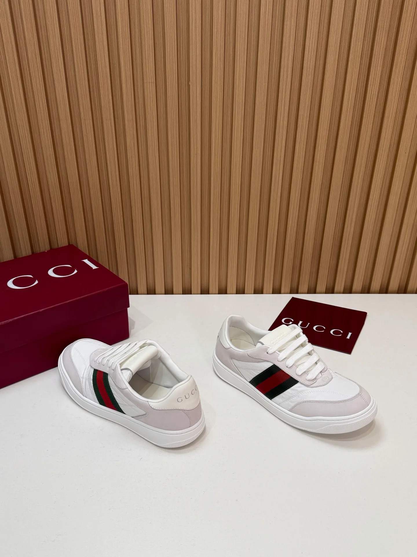 Кроссовки Женские Gucci 18700134