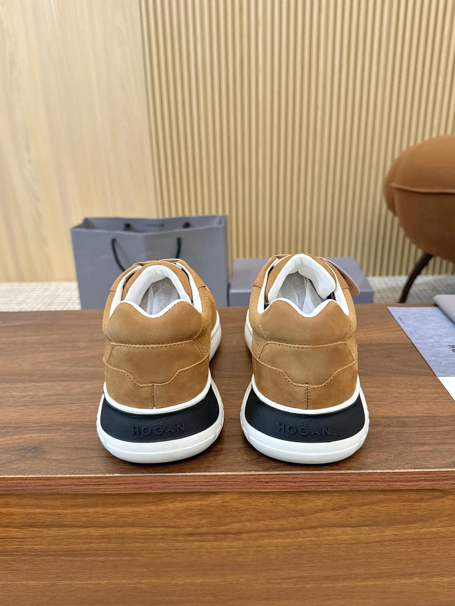 Кроссовки Женские Hogan 12835351