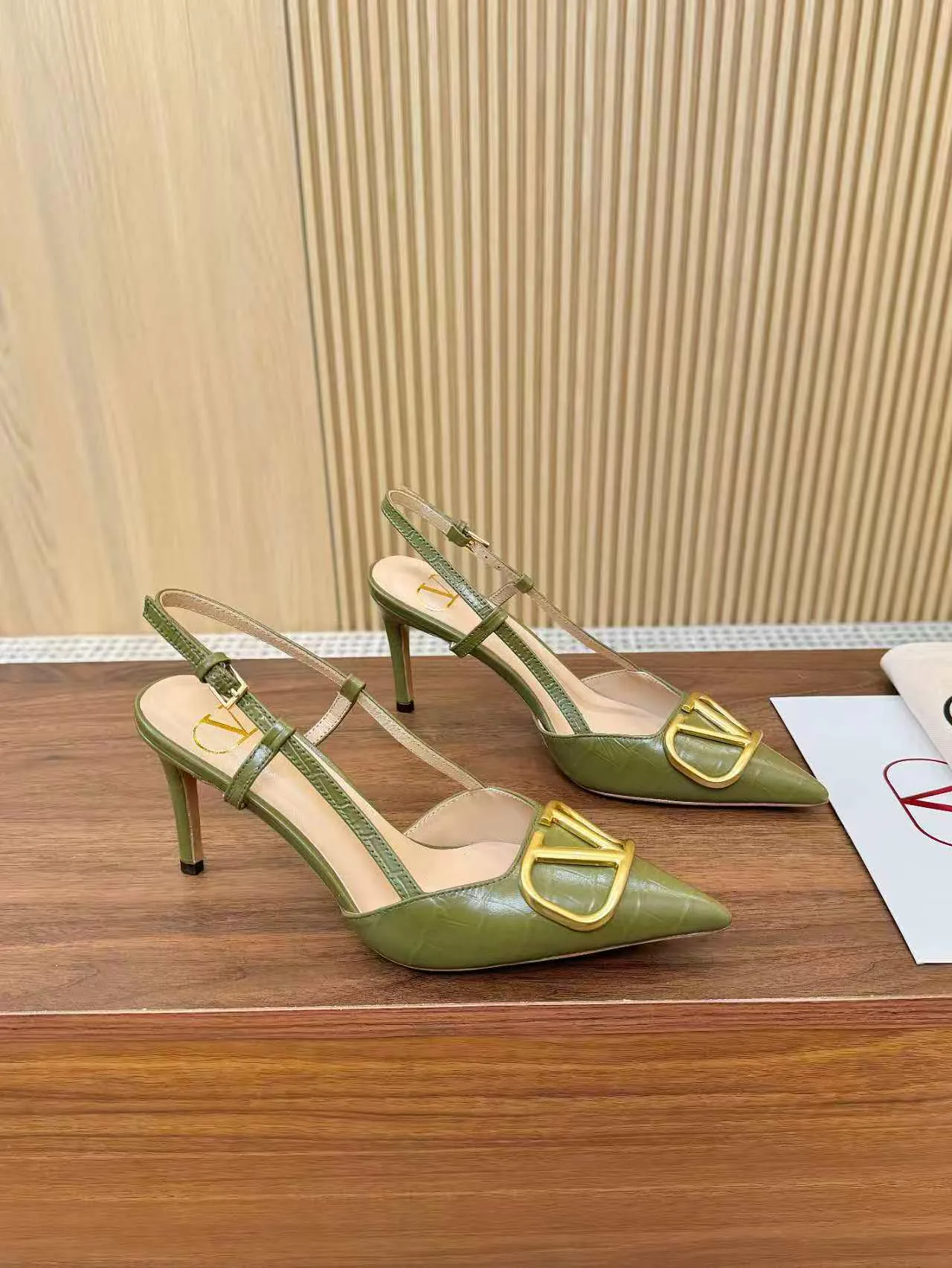 Босоножки Женские Valentino 12156370