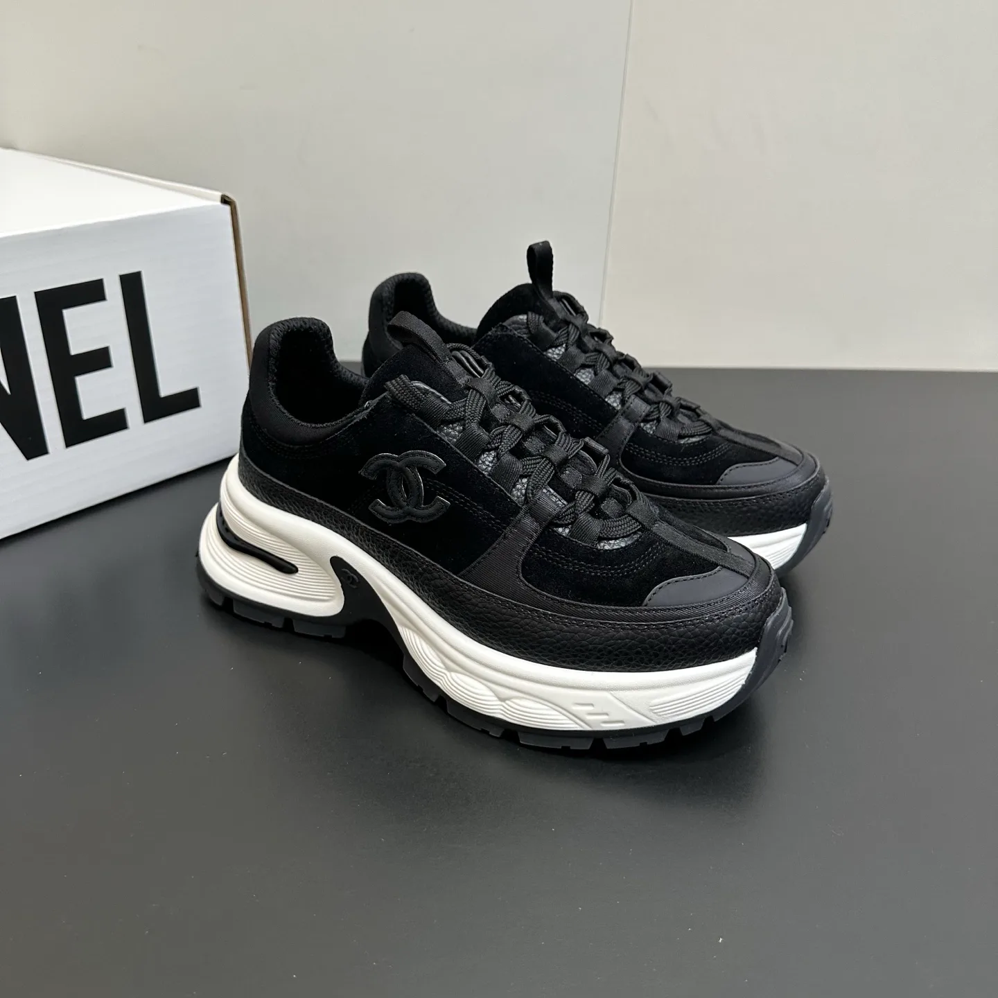 Кроссовки Женские Chanel 1748638