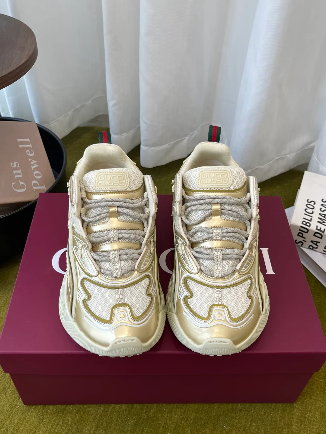 Кроссовки Женские Gucci 19578607