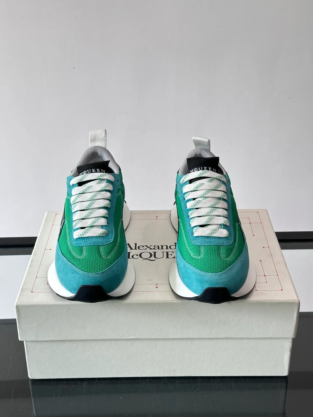 Кроссовки Женские Alexander Mcqueen 11228468