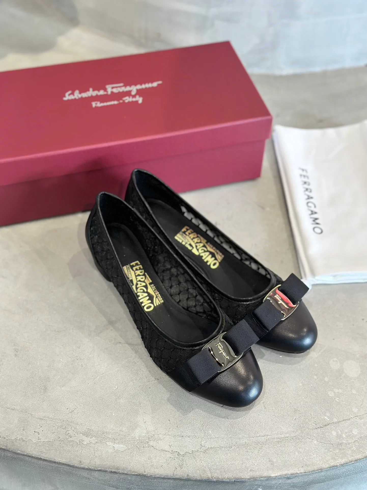 Туфли Женские Salvatore Ferragamo 17642591