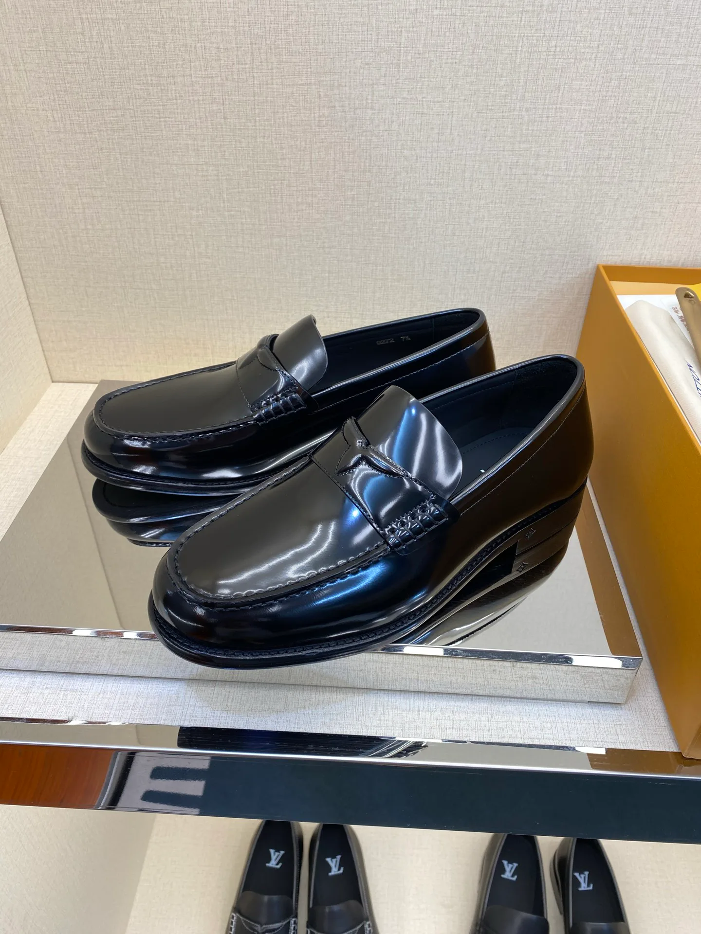 Лоферы И Туфли Мужские Louis Vuitton 17971743