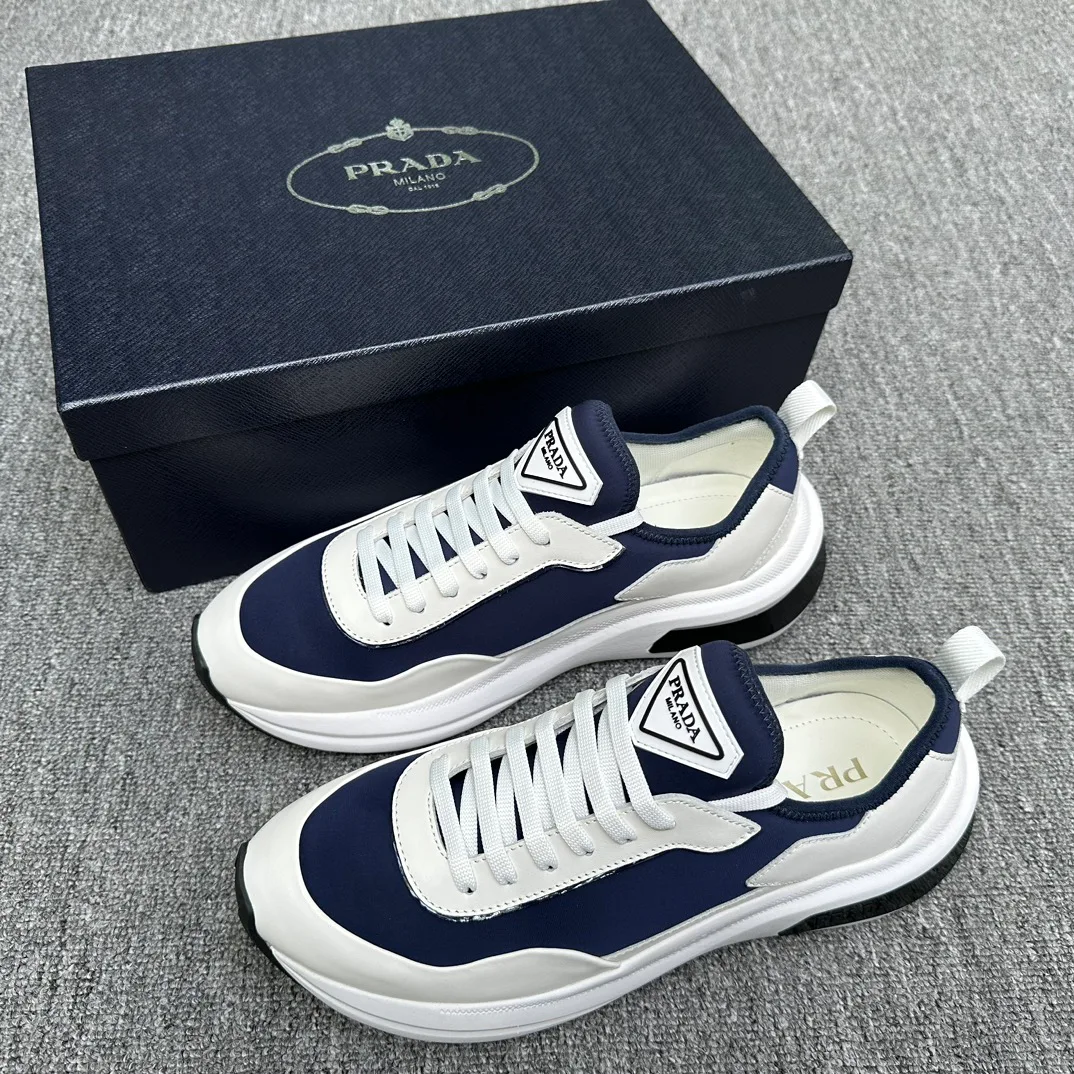Кроссовки Мужские Prada 18076355