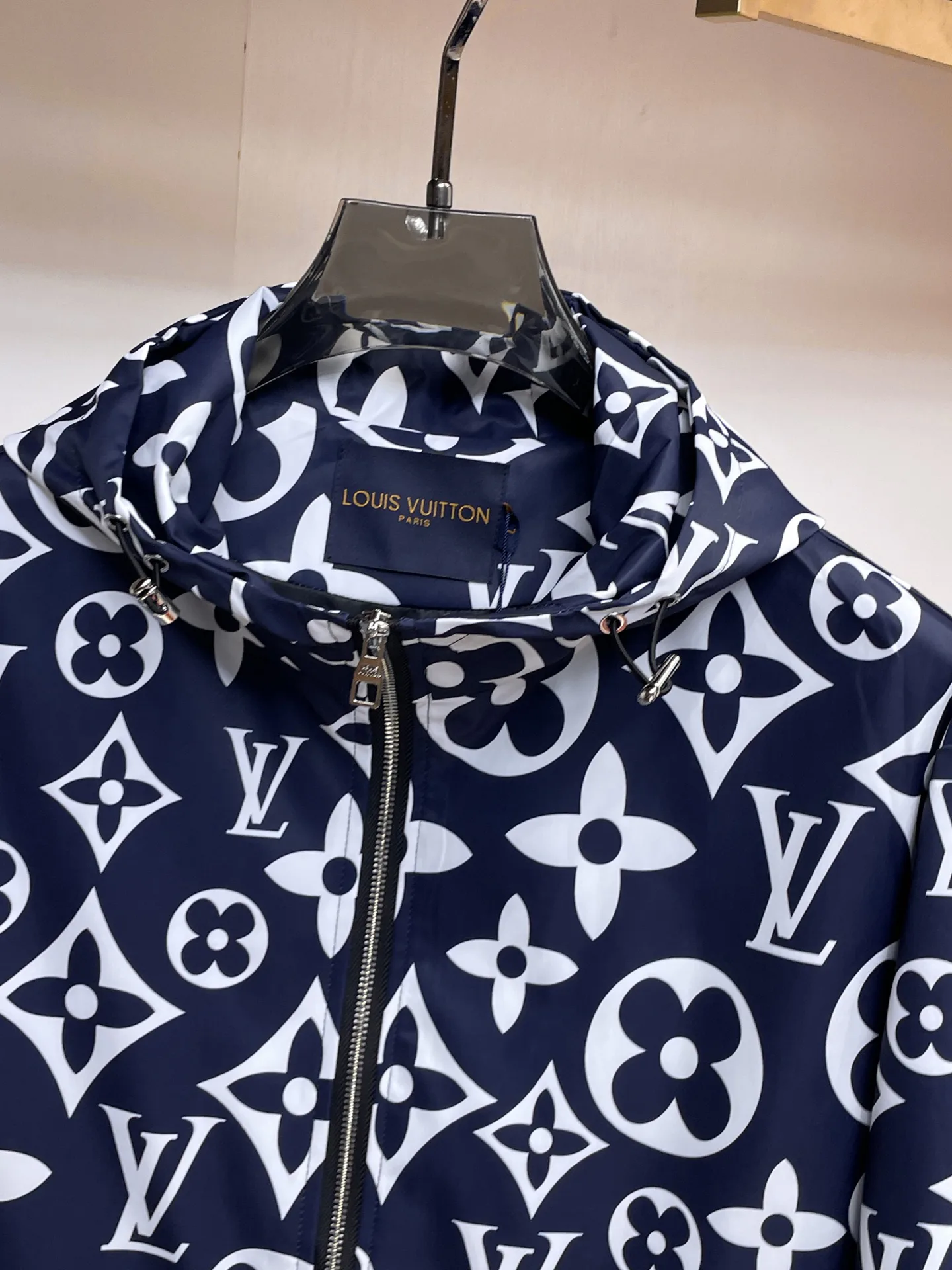 Куртки И Пуховики Мужские Louis Vuitton 9352286