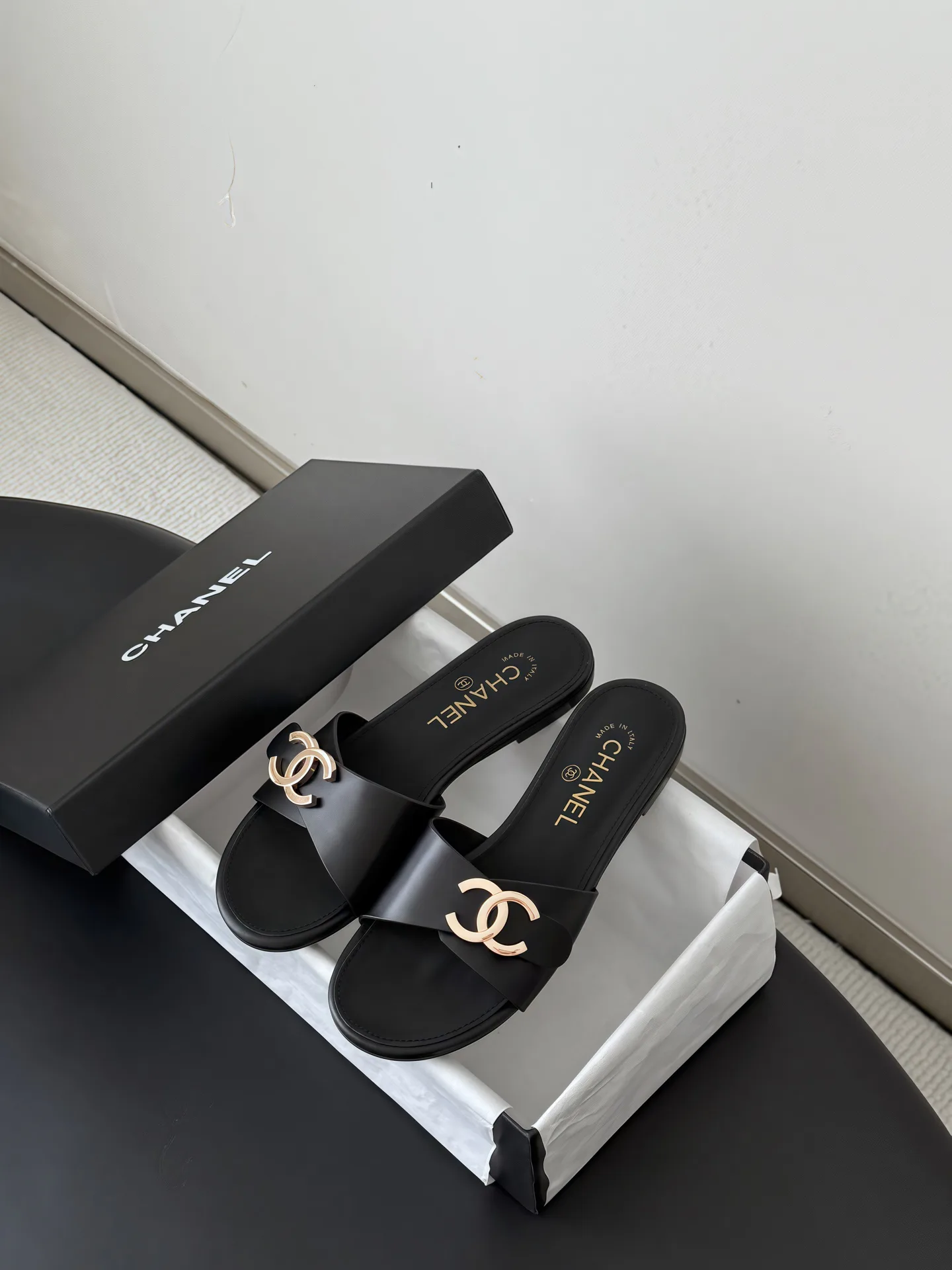Шлепанцы Женские Chanel 17784779