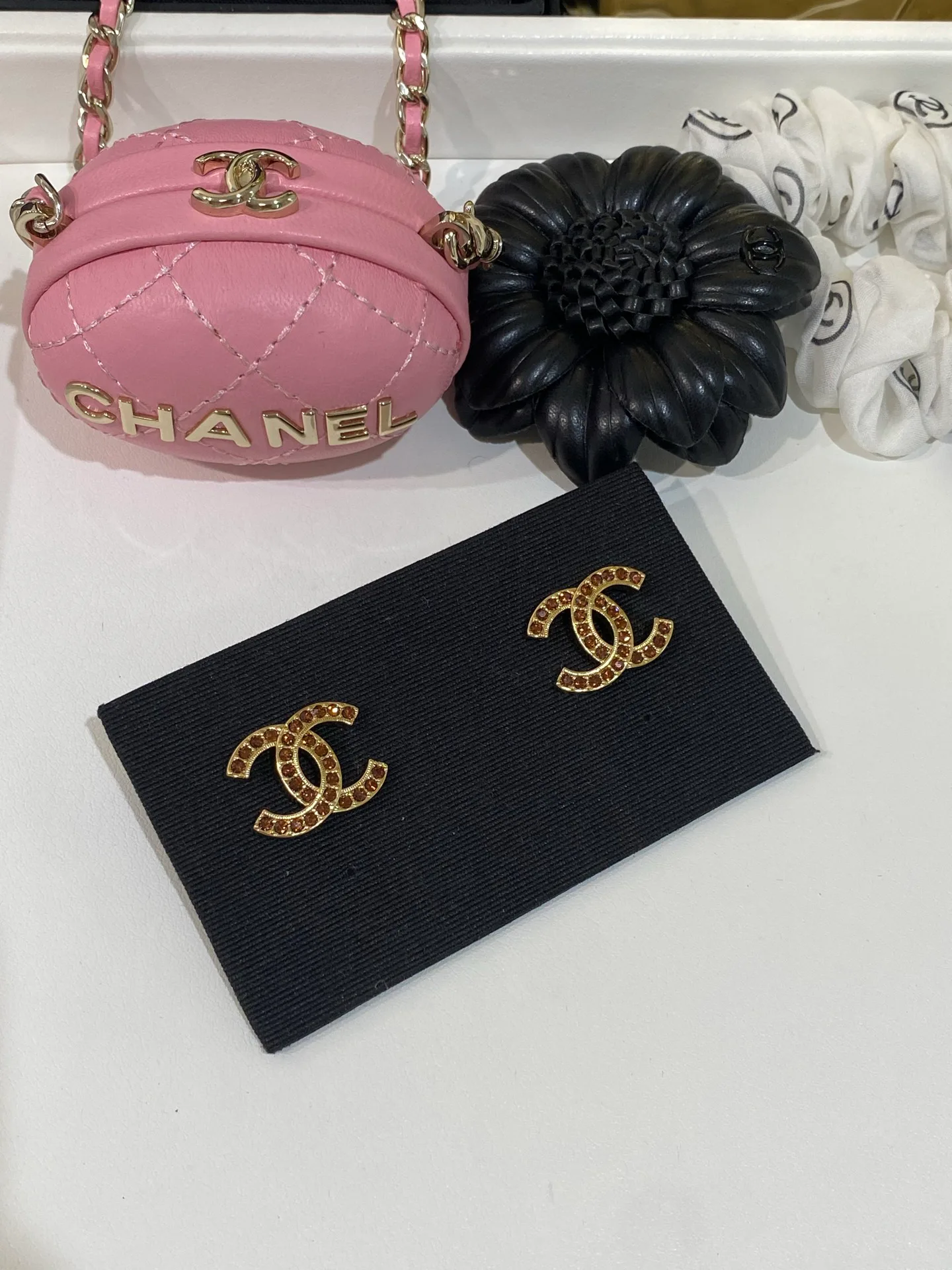 Бижутерия Chanel 18122406