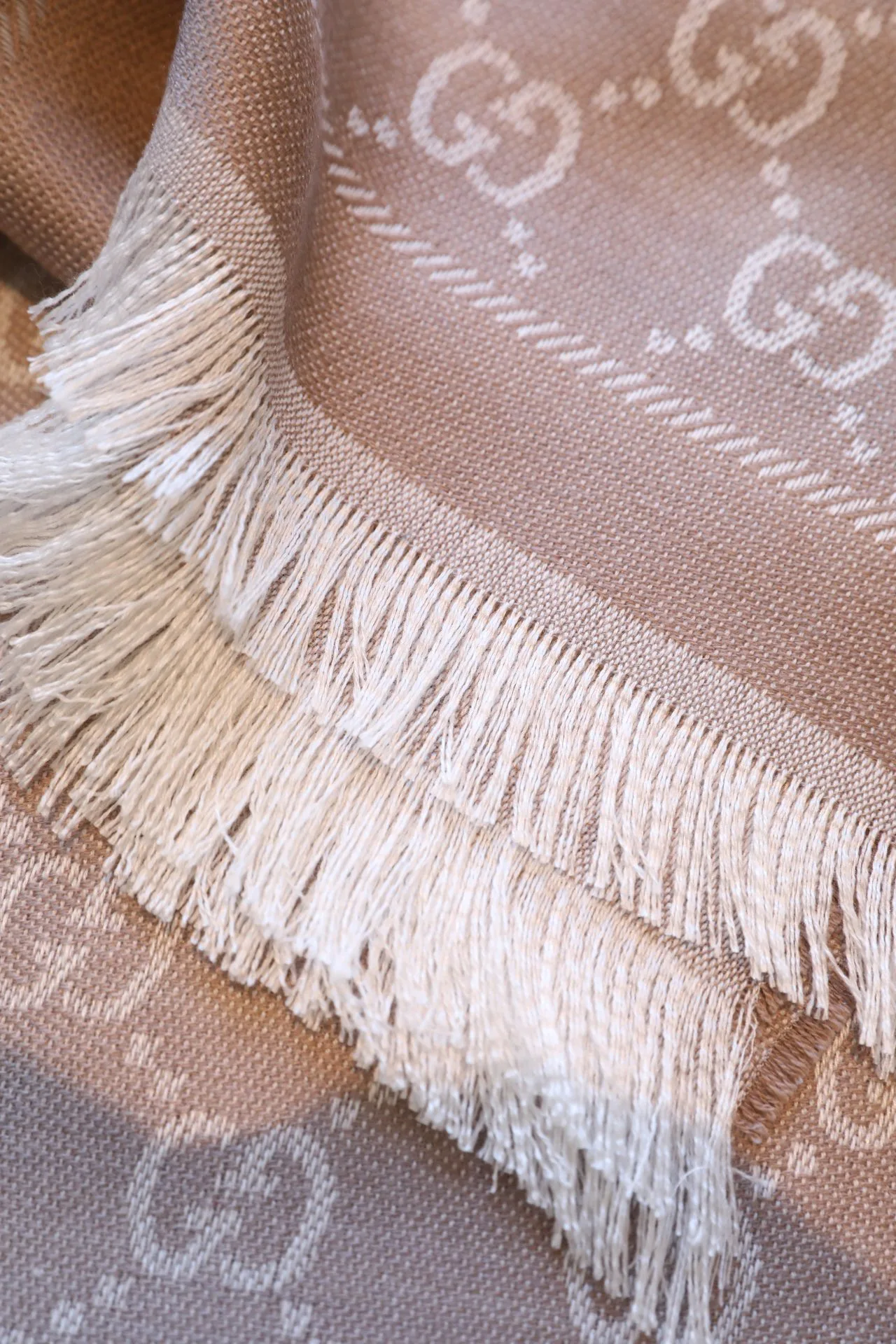 Шарфы Gucci 1644