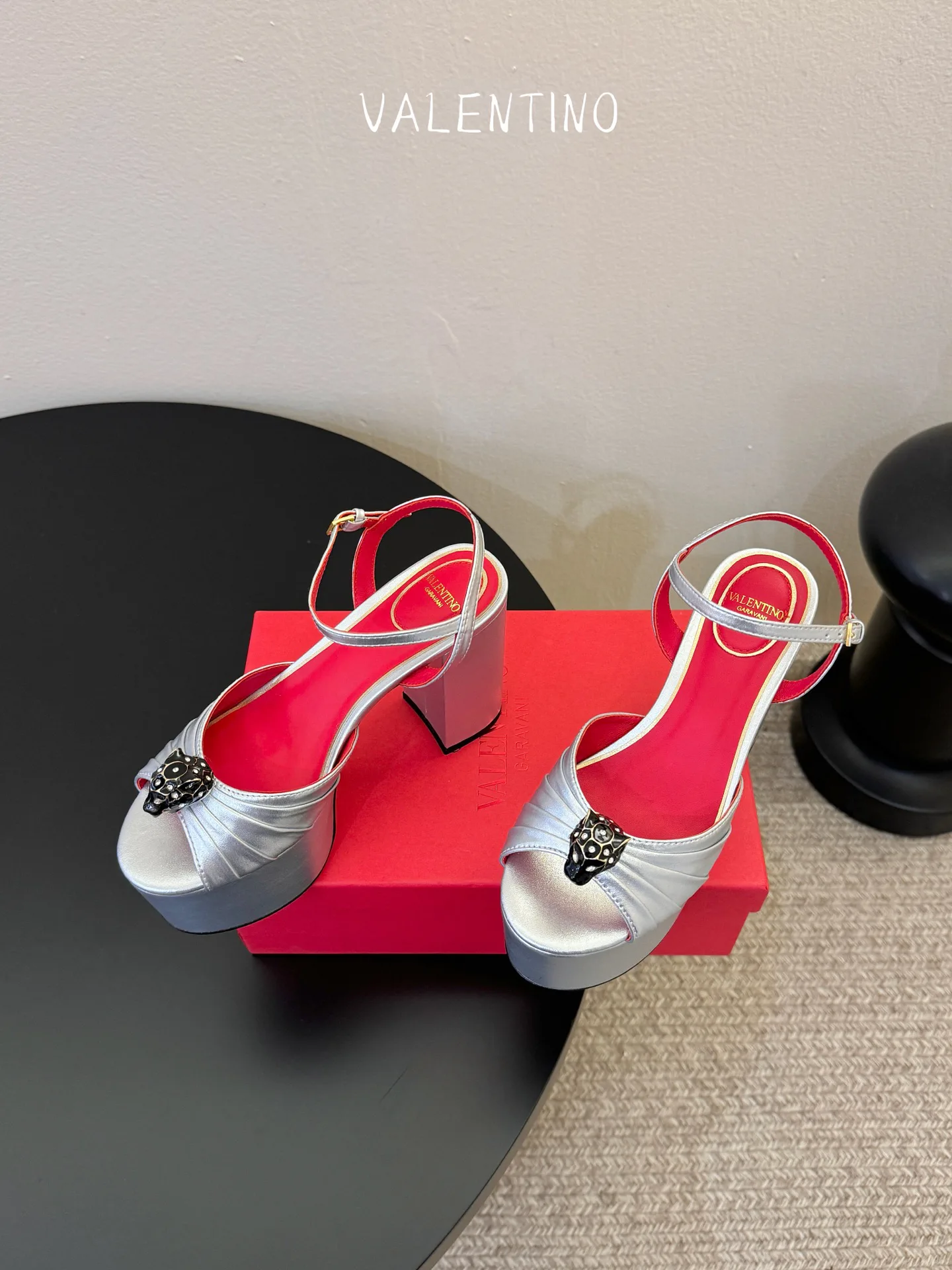 Босоножки Женские Valentino 11633133