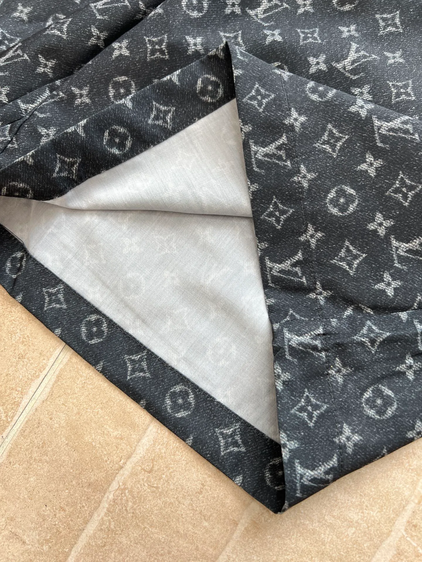 Шорты Мужские Louis Vuitton 11616907