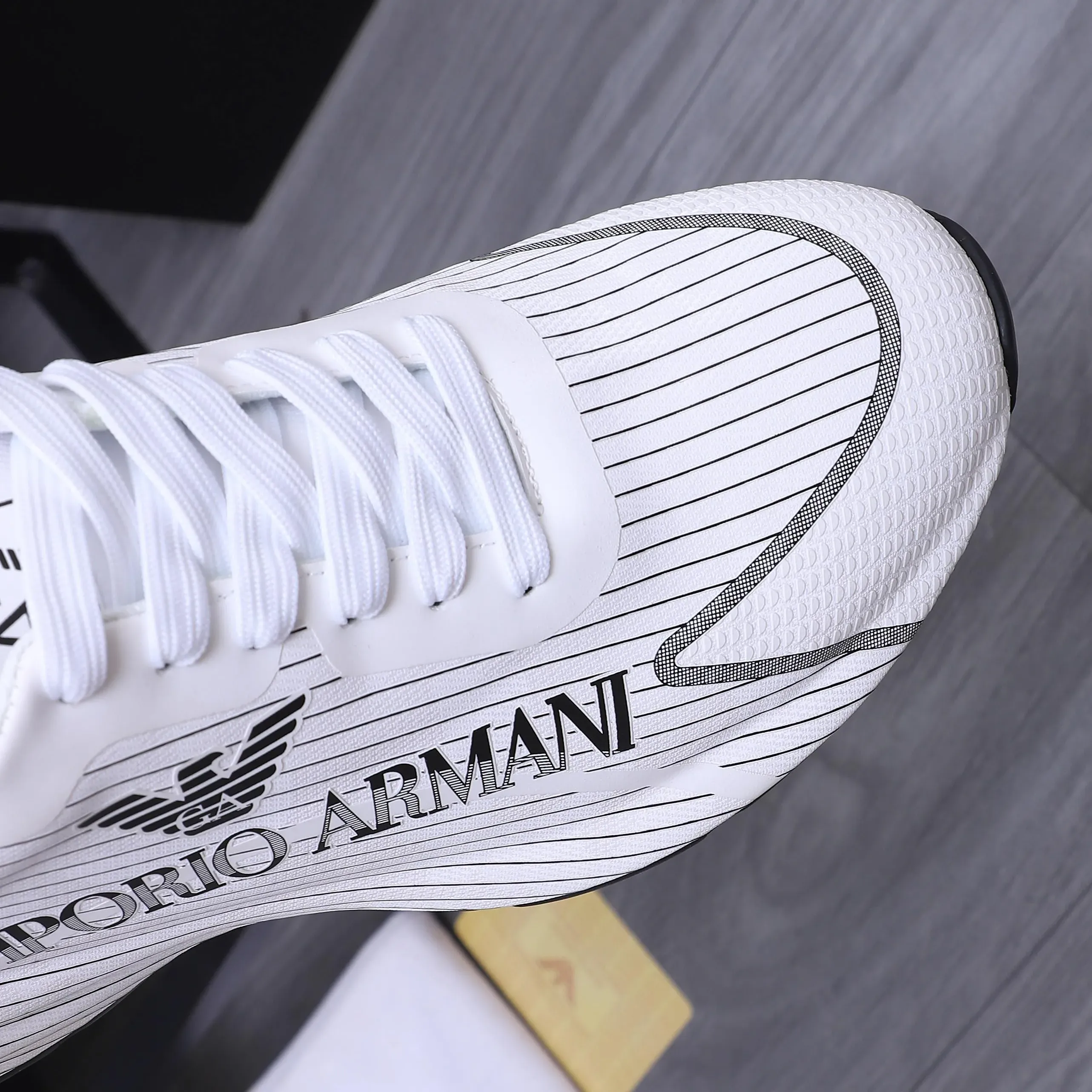 Кроссовки Женские Armani 1142407