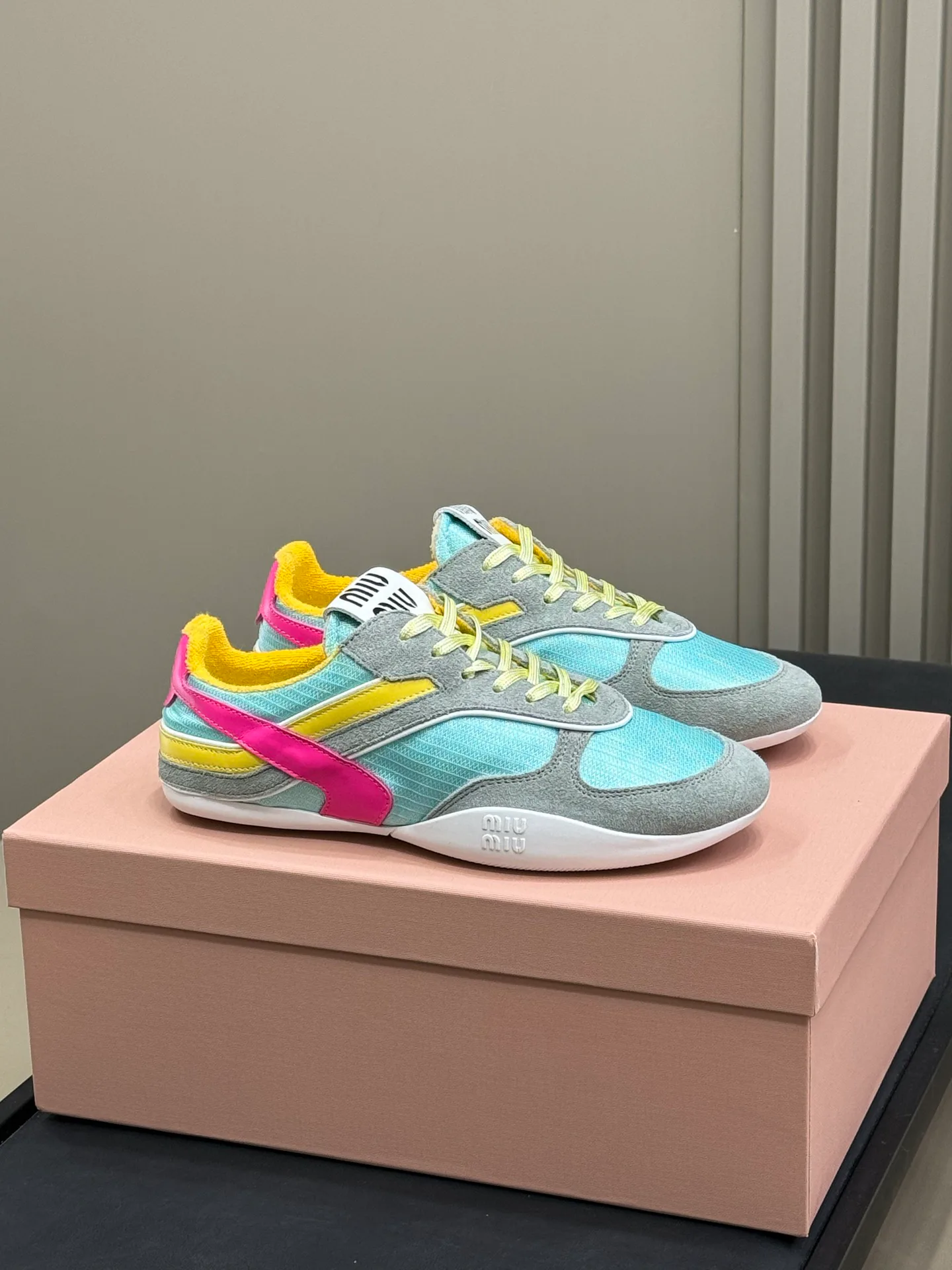 Кроссовки Мужские Miu Miu 24496