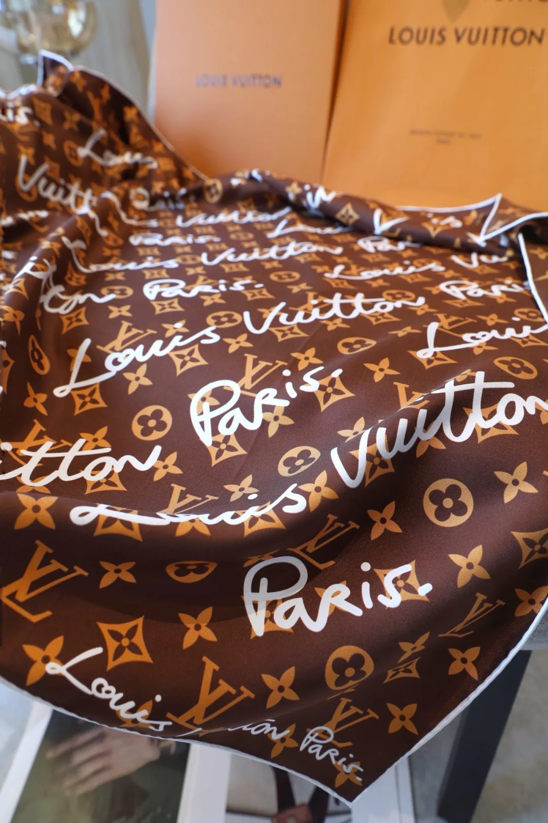 Платки Louis Vuitton 11815903