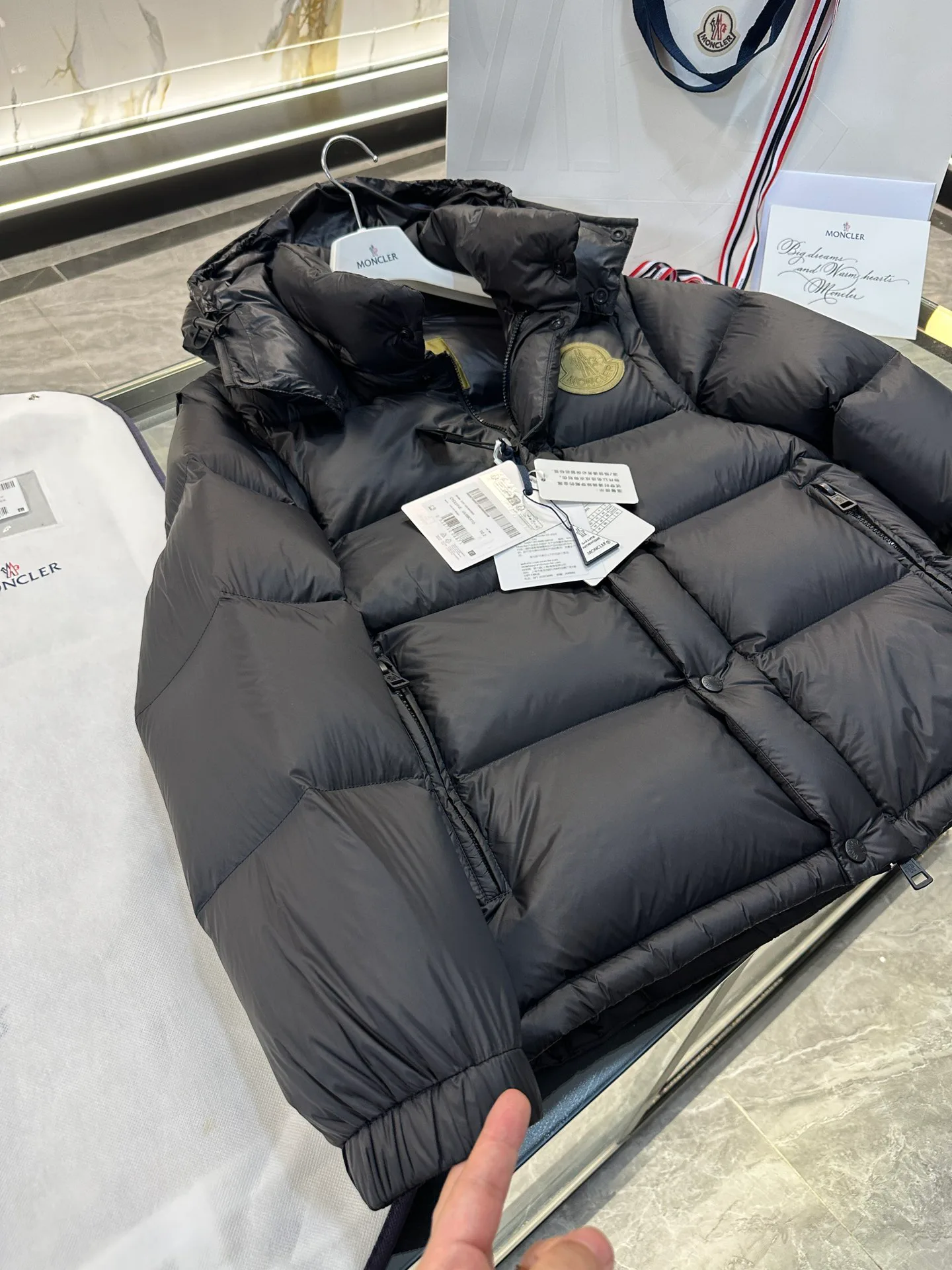 Куртки И Пуховики Женские Moncler 19185557