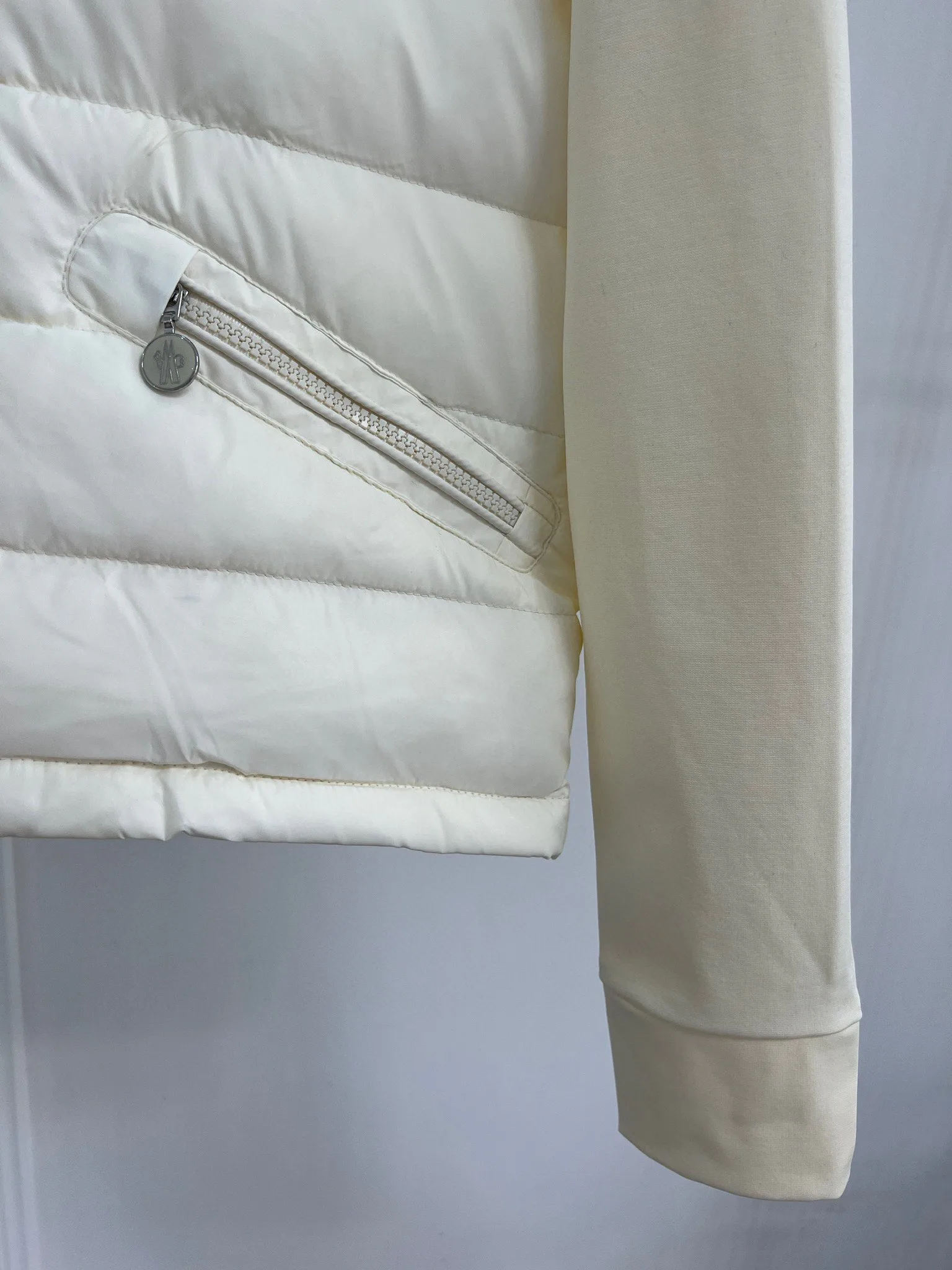 Куртки И Пуховики Женские Moncler 18416227