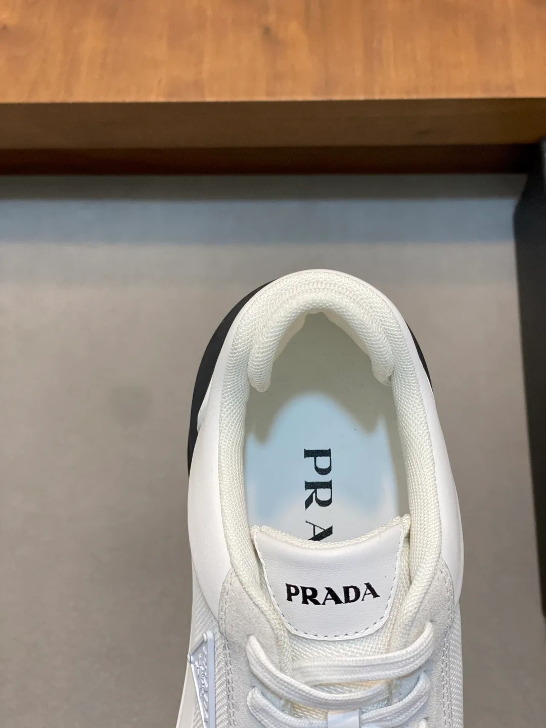 Кроссовки Мужские Prada 18859333