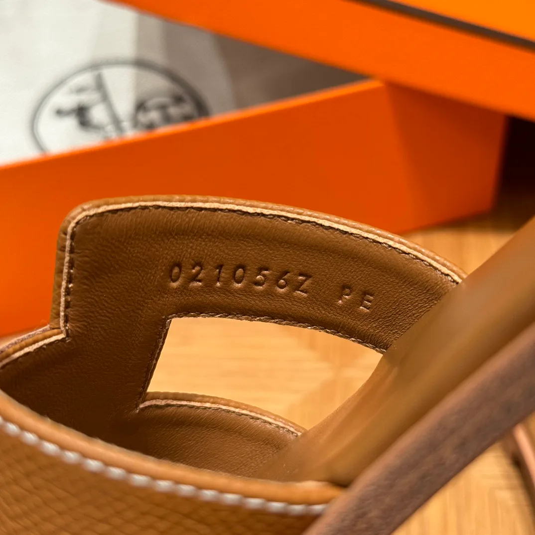 Шлепанцы Женские Hermes 2246236