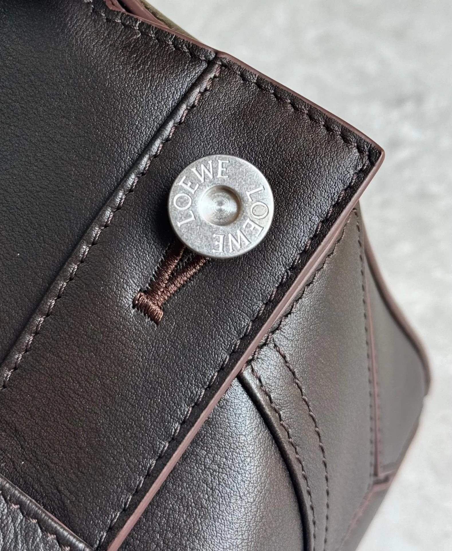 Классические Сумки Женские Loewe 11402843