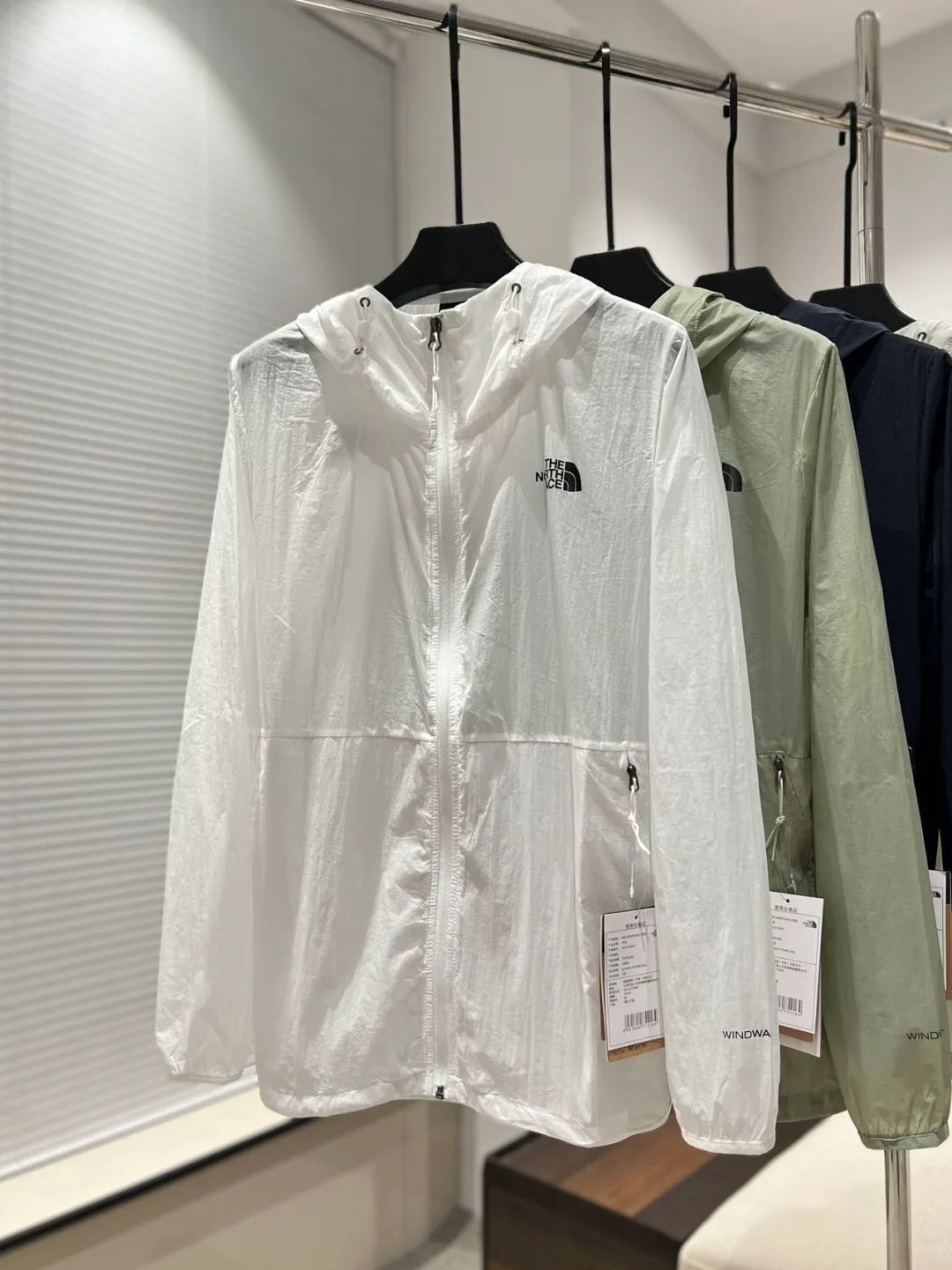 Куртки И Пуховики Женские The North Face 17235476