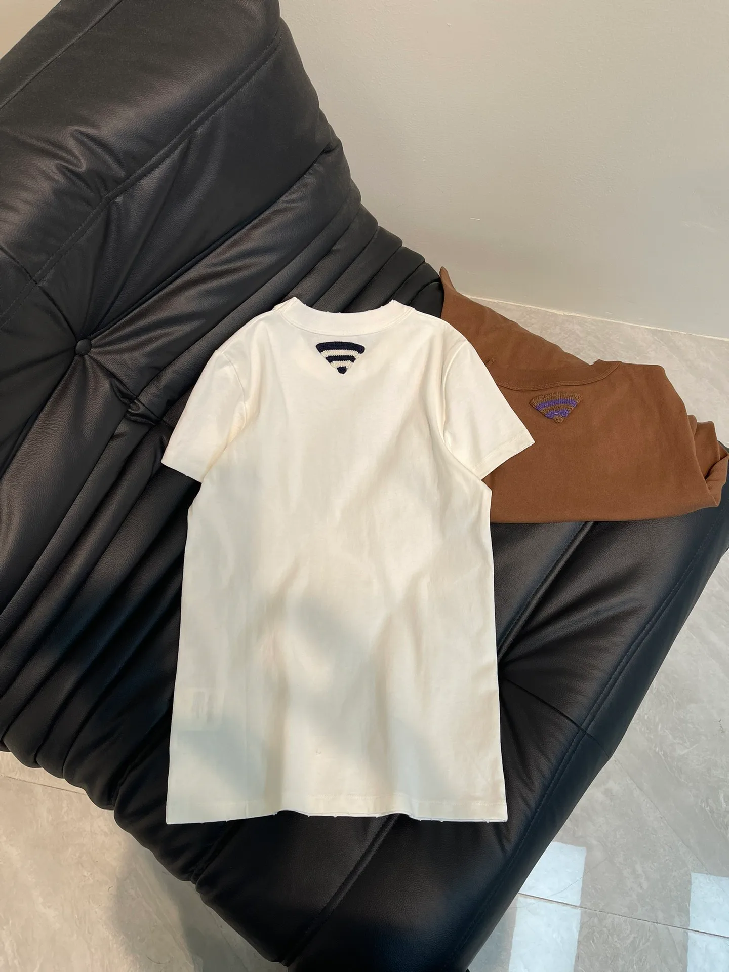 Футболки Женские Prada 18018